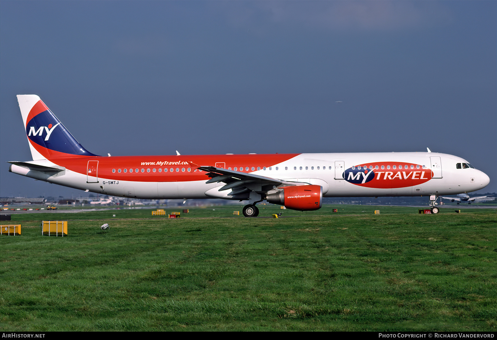 Aircraft Photo of G-SMTJ | Airbus A321-211 | MyTravel Airways | AirHistory.net #831608