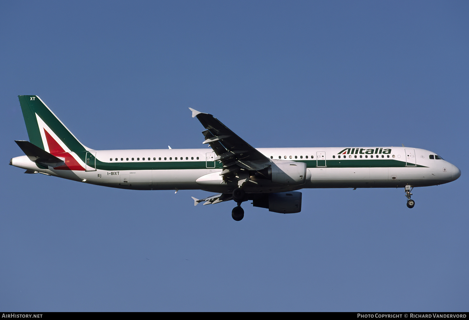 Aircraft Photo of I-BIXT | Airbus A321-112 | Alitalia | AirHistory.net #831614