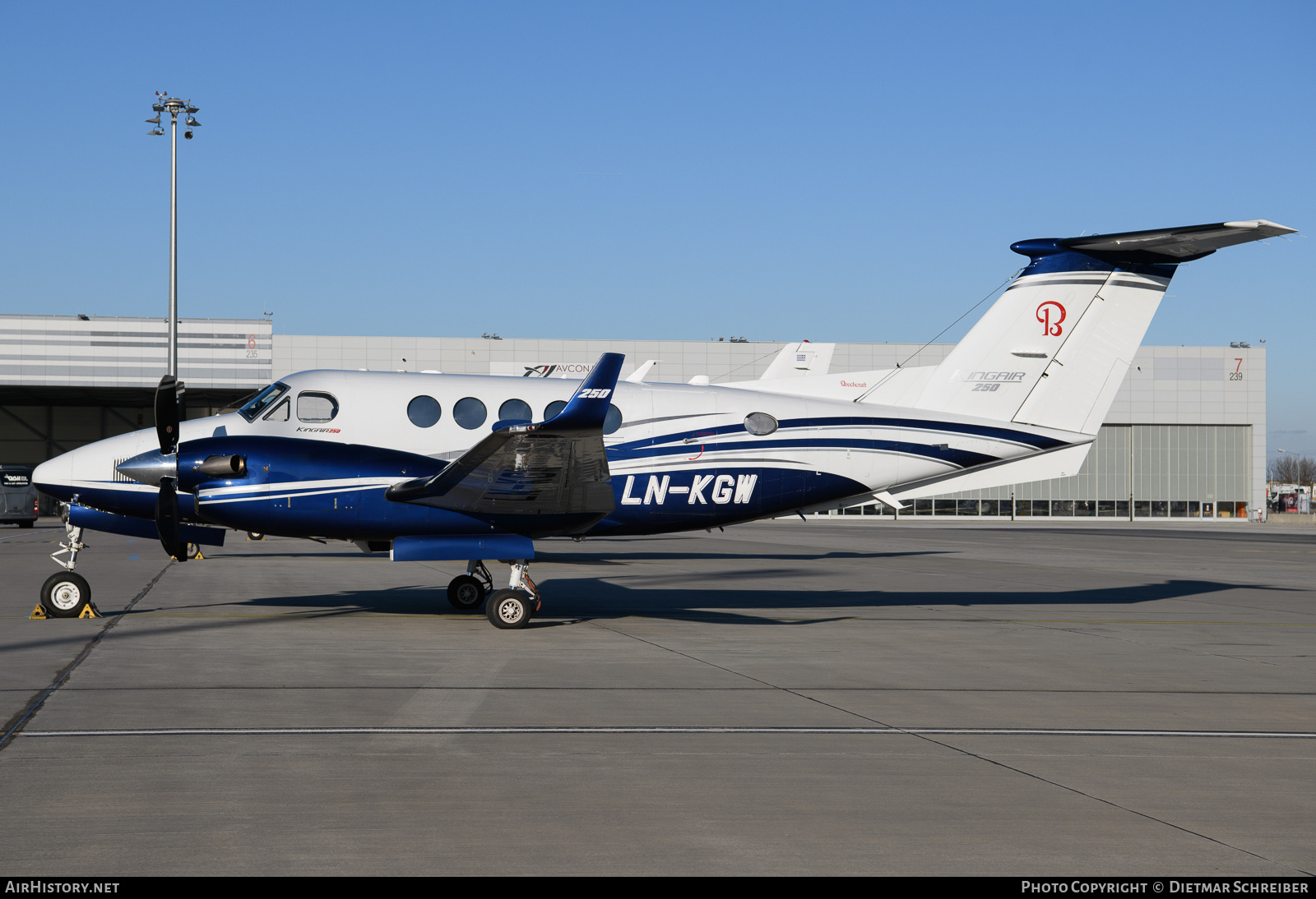 Aircraft Photo of LN-KGW | Beechcraft 250 King Air (200GT) | AirHistory.net #831672