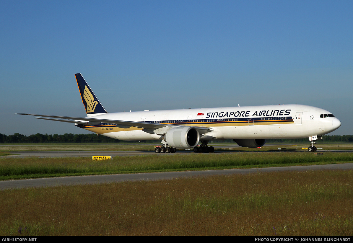 Aircraft Photo of 9V-SWK | Boeing 777-312/ER | Singapore Airlines | AirHistory.net #831677