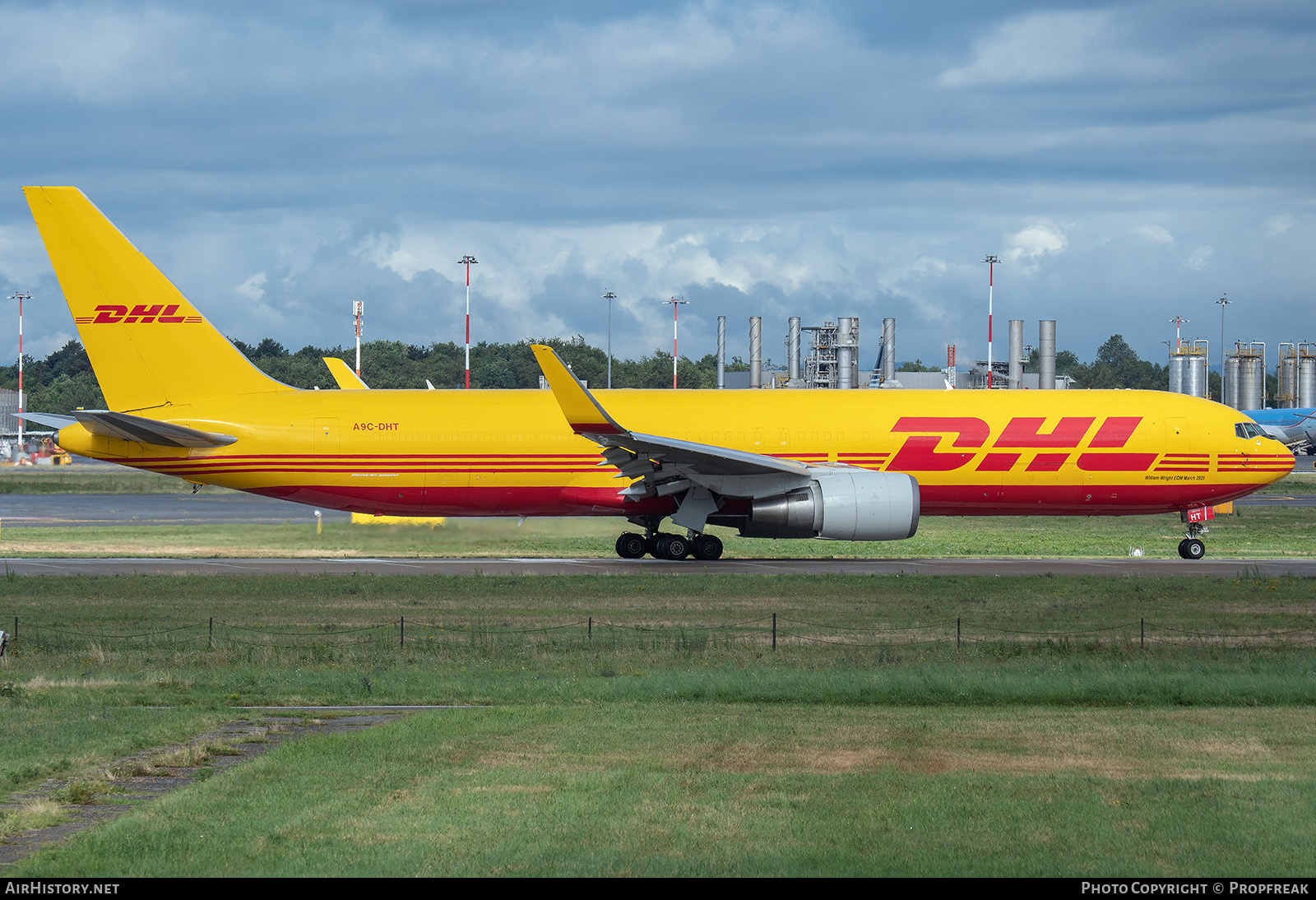 Aircraft Photo of A9C-DHT | Boeing 767-323/ER(BDSF) | DHL International | AirHistory.net #831718