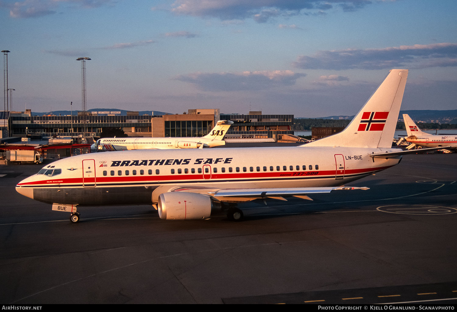 Aircraft Photo of LN-BUE | Boeing 737-505 | Braathens SAFE | AirHistory.net #831778
