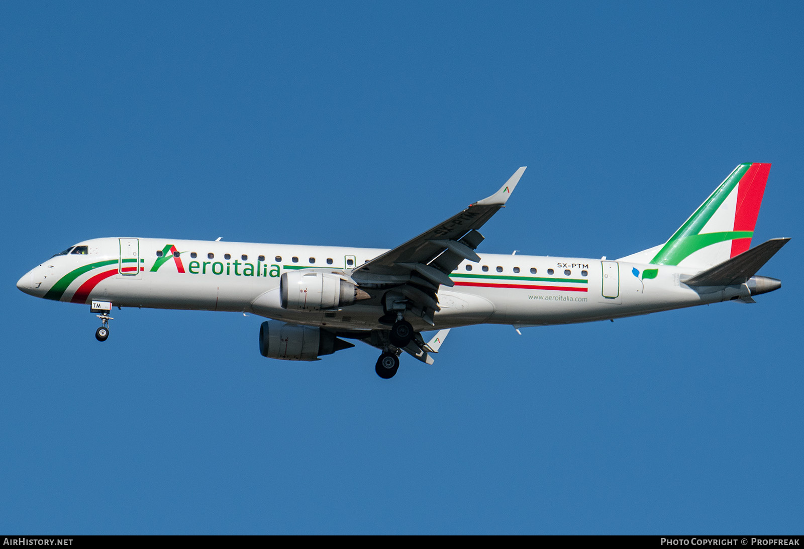 Aircraft Photo of SX-PTM | Embraer 190SR (ERJ-190-100SR) | Aeroitalia | AirHistory.net #831807