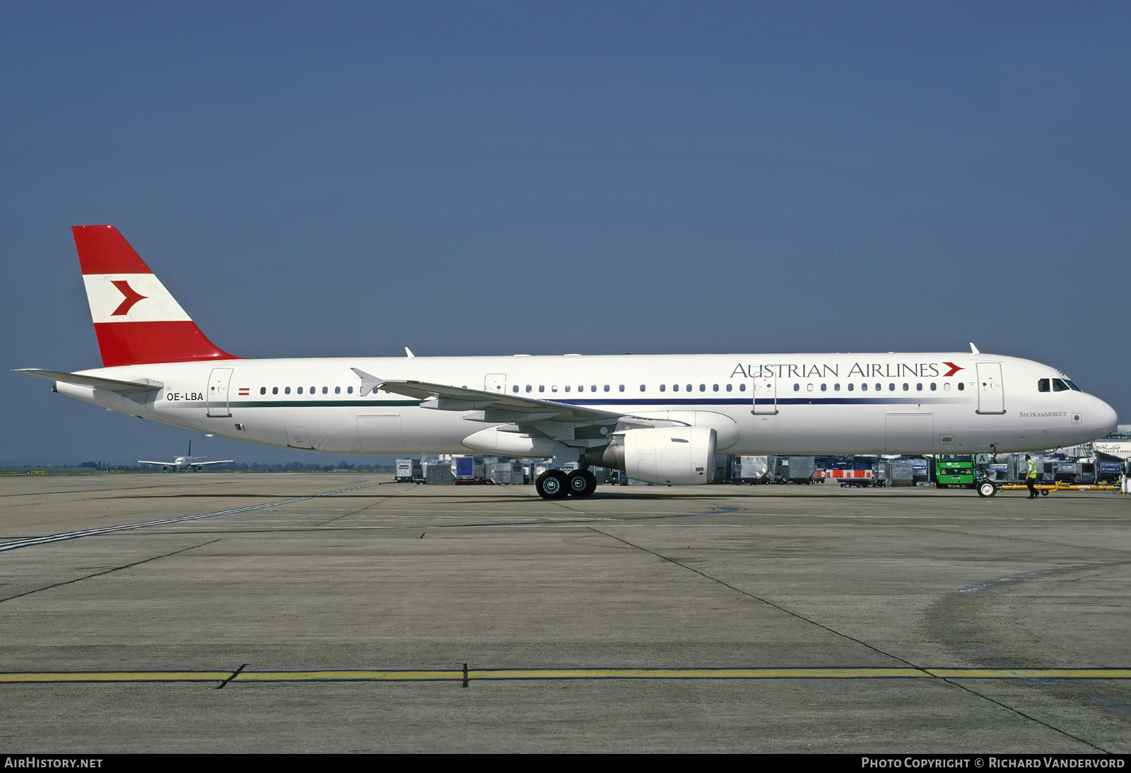 Aircraft Photo of OE-LBA | Airbus A321-111 | Austrian Airlines | AirHistory.net #831877