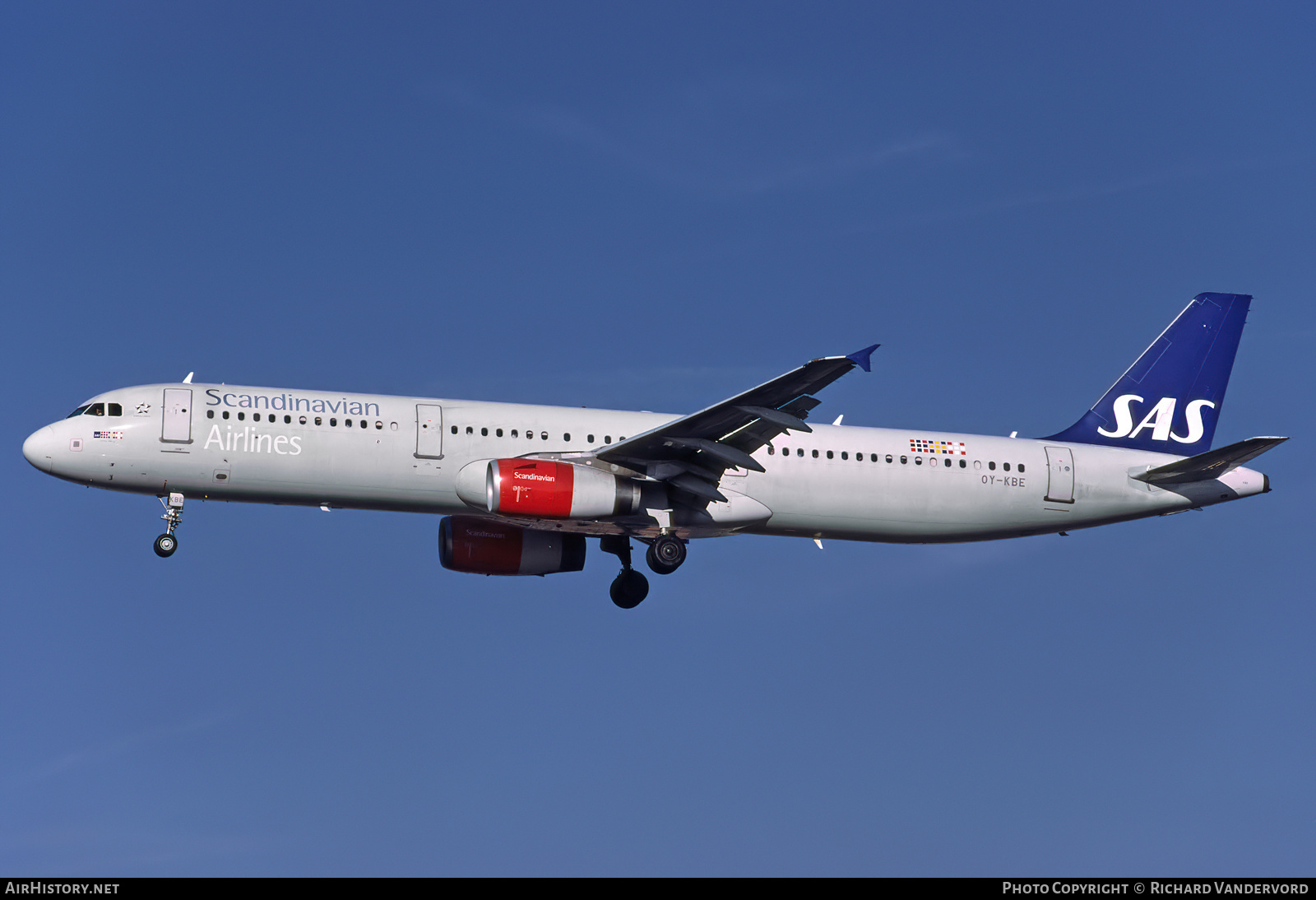 Aircraft Photo of OY-KBE | Airbus A321-232 | Scandinavian Airlines - SAS | AirHistory.net #831910