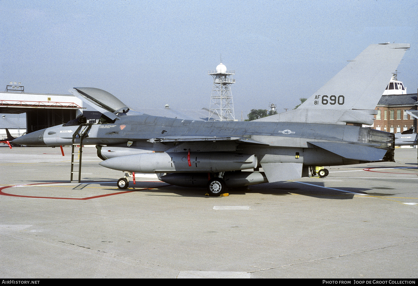 Aircraft Photo of 81-0690 / AF81-690 | General Dynamics F-16A Fighting Falcon | USA - Air Force | AirHistory.net #831941