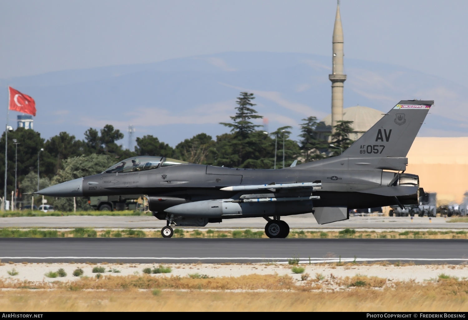 Aircraft Photo of 89-2057 / AF89-057 | Lockheed Martin F-16CM Fighting Falcon | USA - Air Force | AirHistory.net #832042