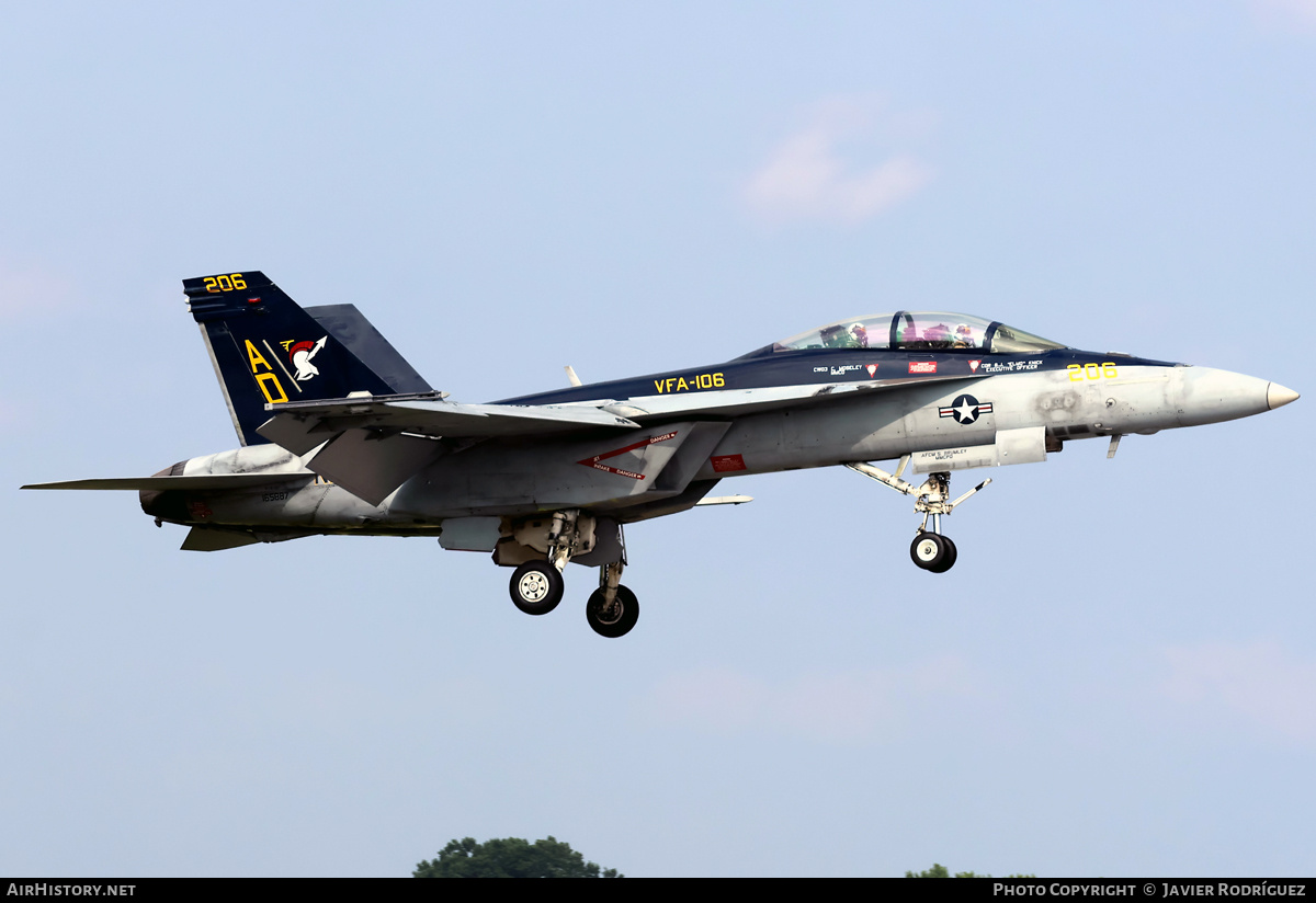 Aircraft Photo of 165887 | Boeing F/A-18F Super Hornet | USA - Navy | AirHistory.net #832270