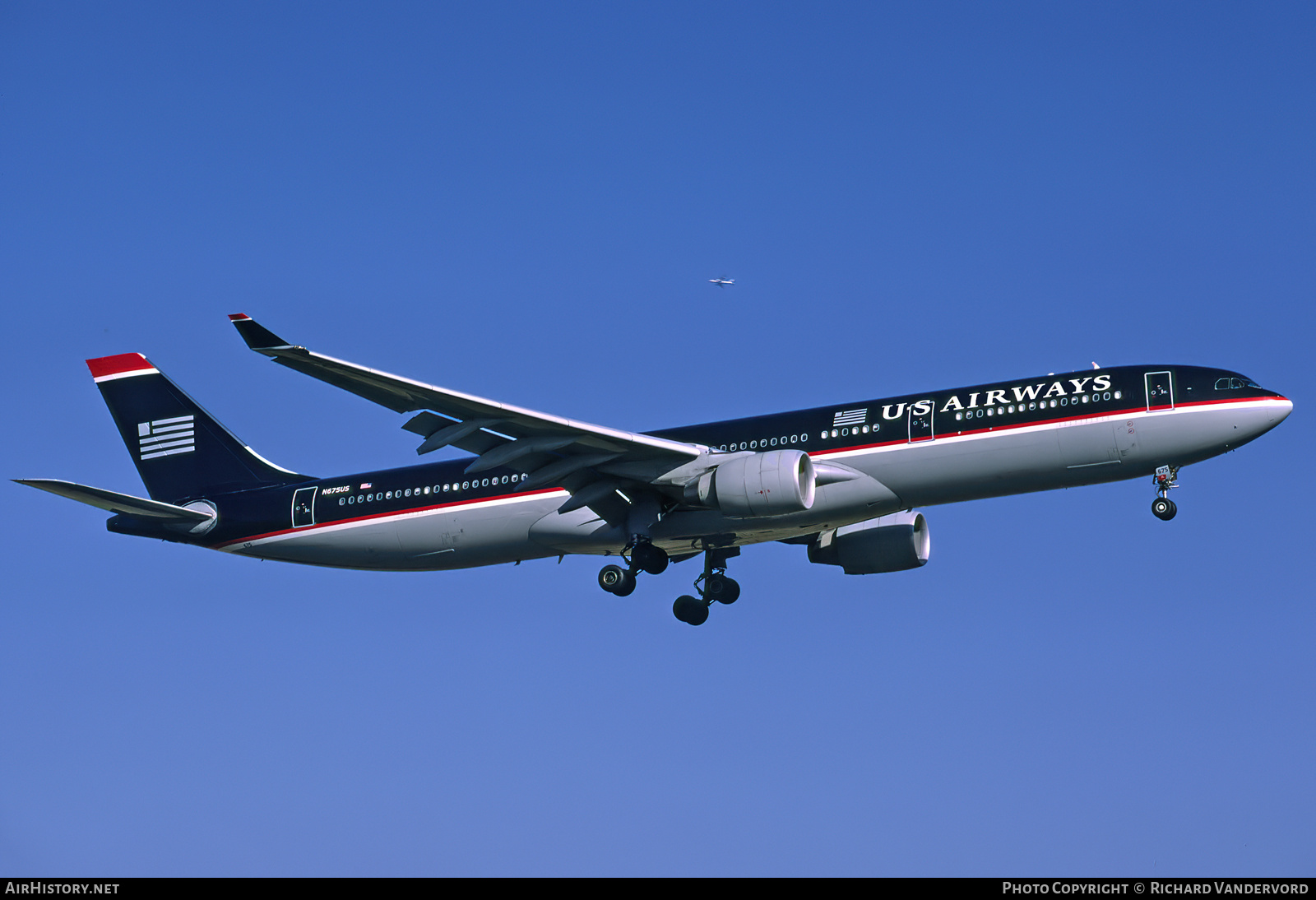 Aircraft Photo of N675US | Airbus A330-323 | US Airways | AirHistory.net #832359
