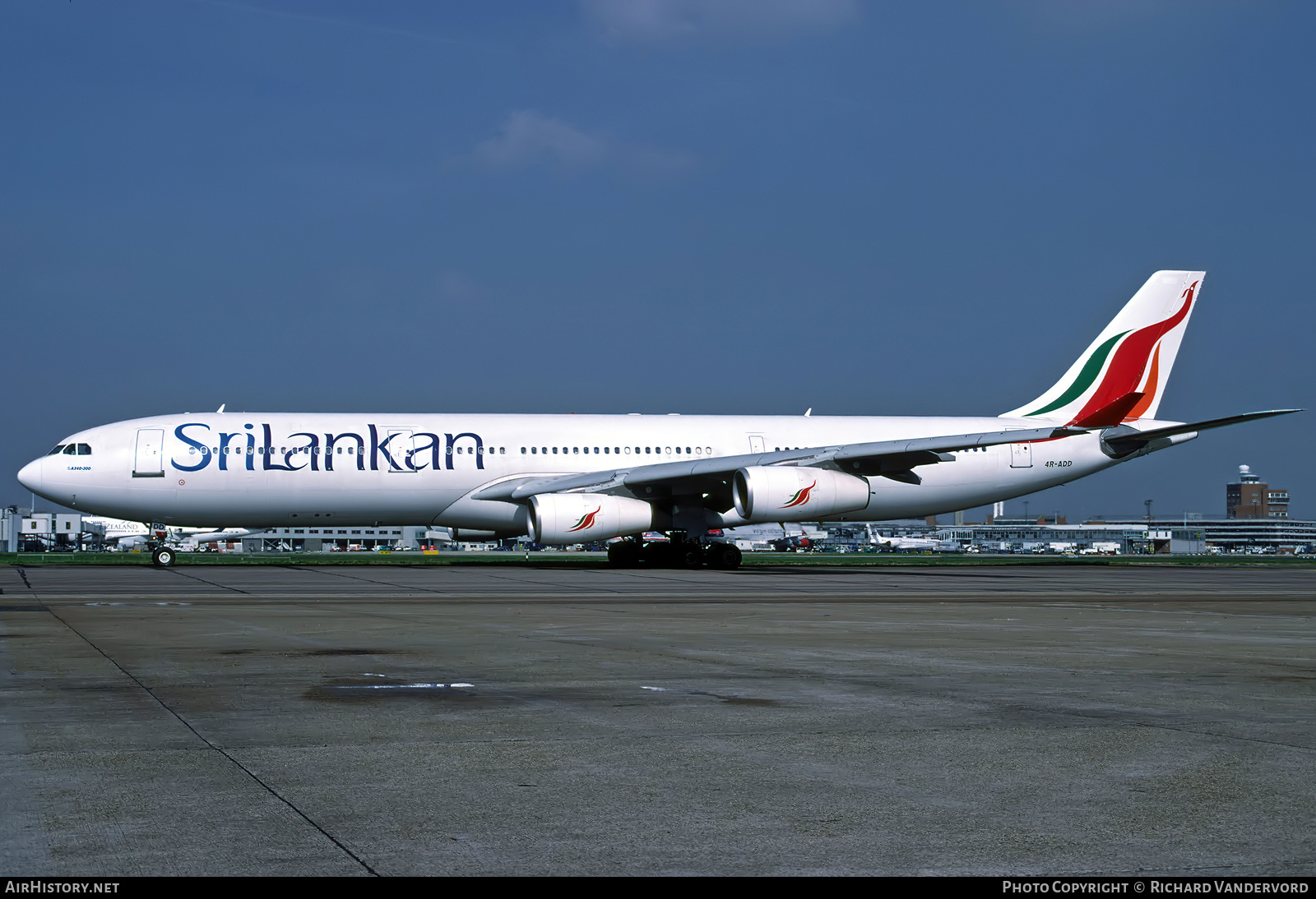 Aircraft Photo of 4R-ADD | Airbus A340-312 | SriLankan Airlines | AirHistory.net #832457
