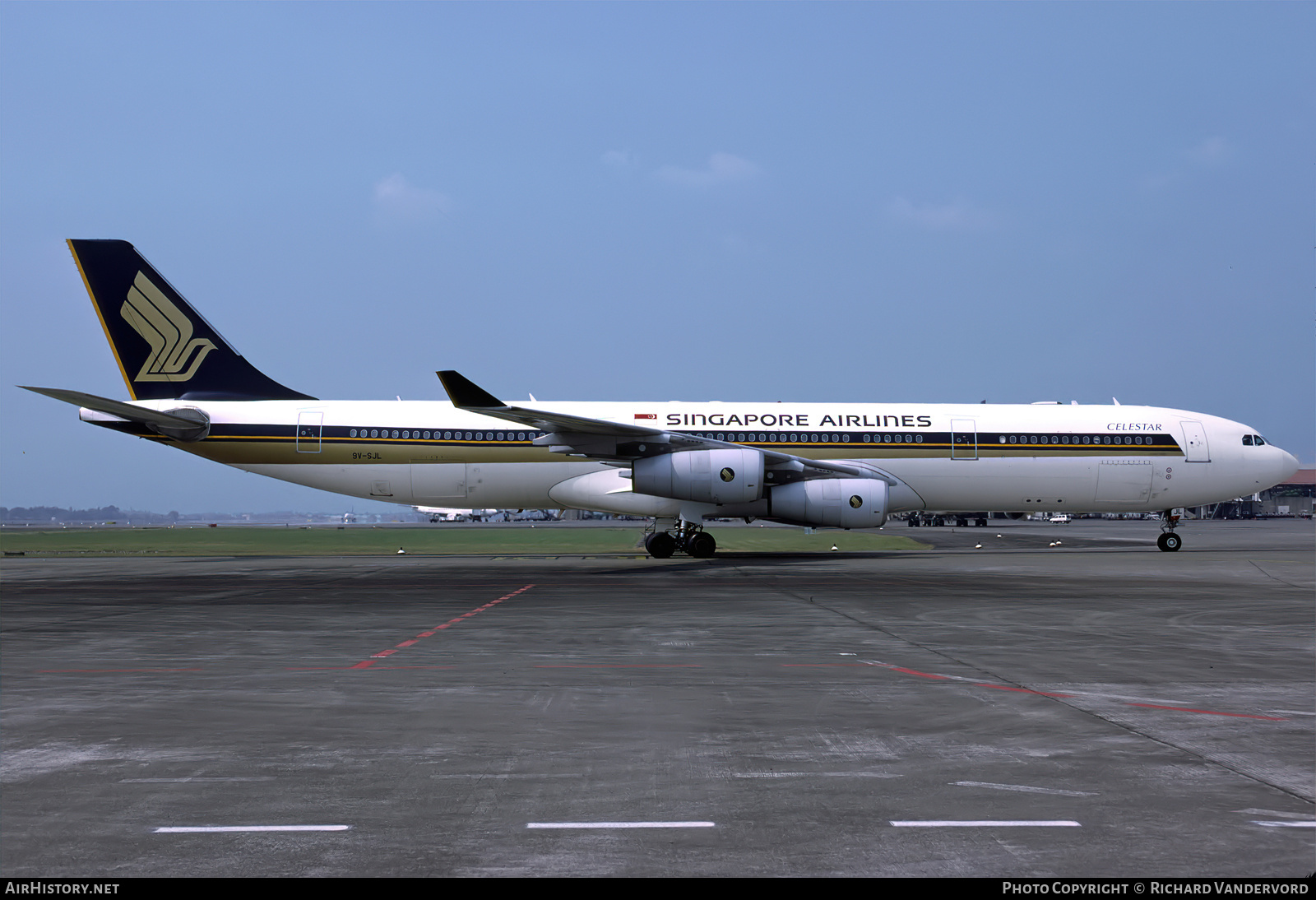 Aircraft Photo of 9V-SJL | Airbus A340-313 | Singapore Airlines | AirHistory.net #832468