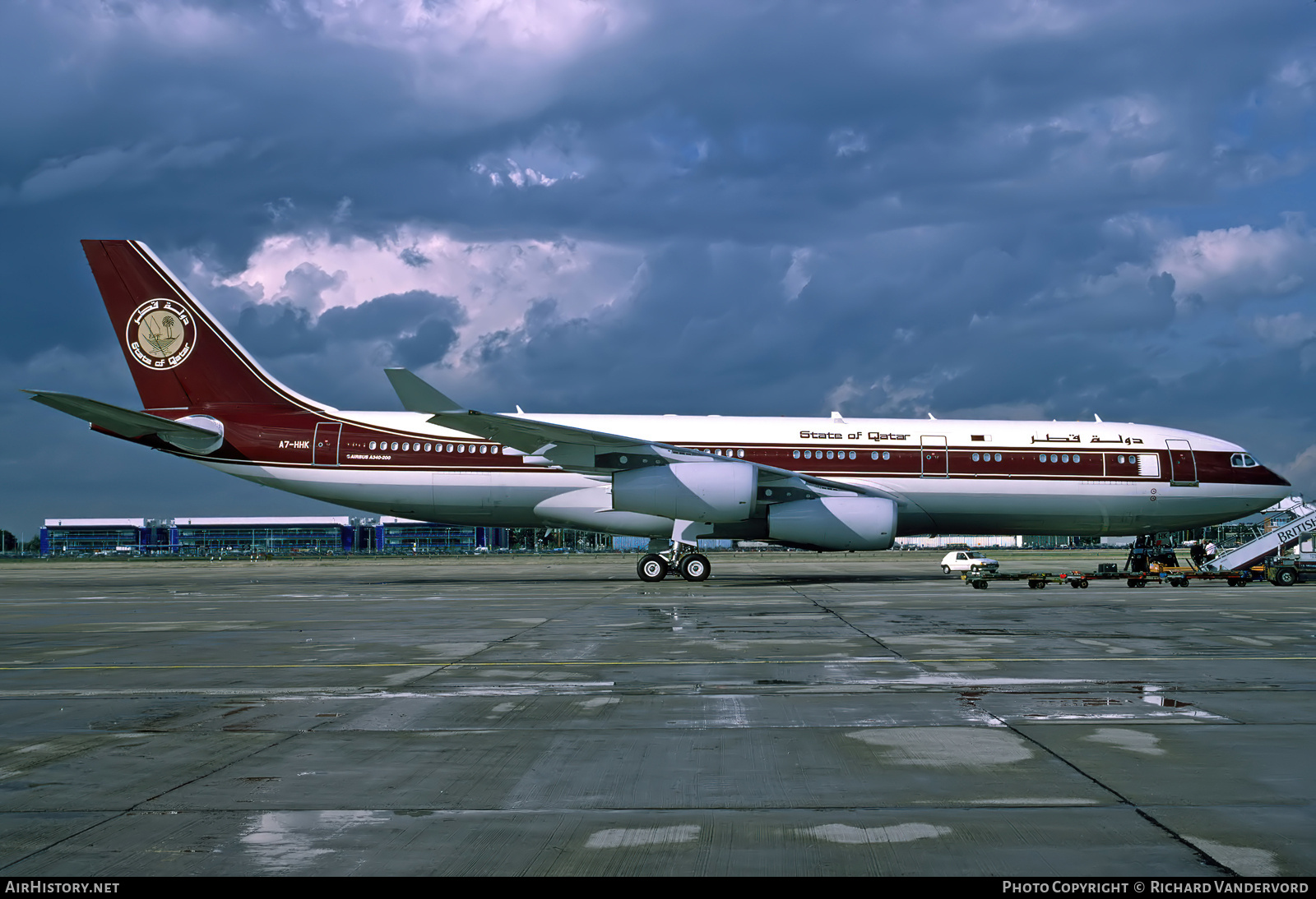 Aircraft Photo of A7-HHK | Airbus A340-211 | State of Qatar | AirHistory.net #832527