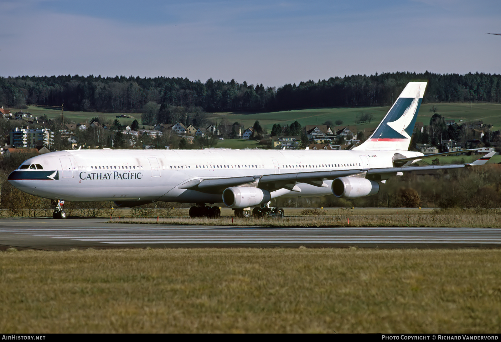 Aircraft Photo of B-HXC | Airbus A340-313X | Cathay Pacific Airways | AirHistory.net #832539