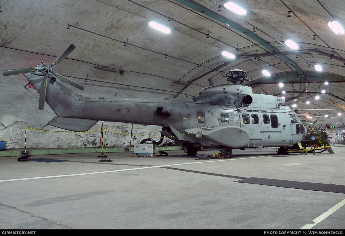Aircraft Photo of 10406 | Aerospatiale Hkp10 Super Puma (AS-332M1) | Sweden - Air Force | AirHistory.net #832581
