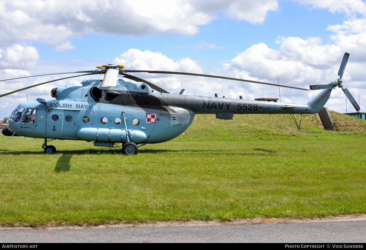 Aircraft Photo of 5528 | Mil Mi-8MTV-1 | Poland - Navy | AirHistory.net #832583