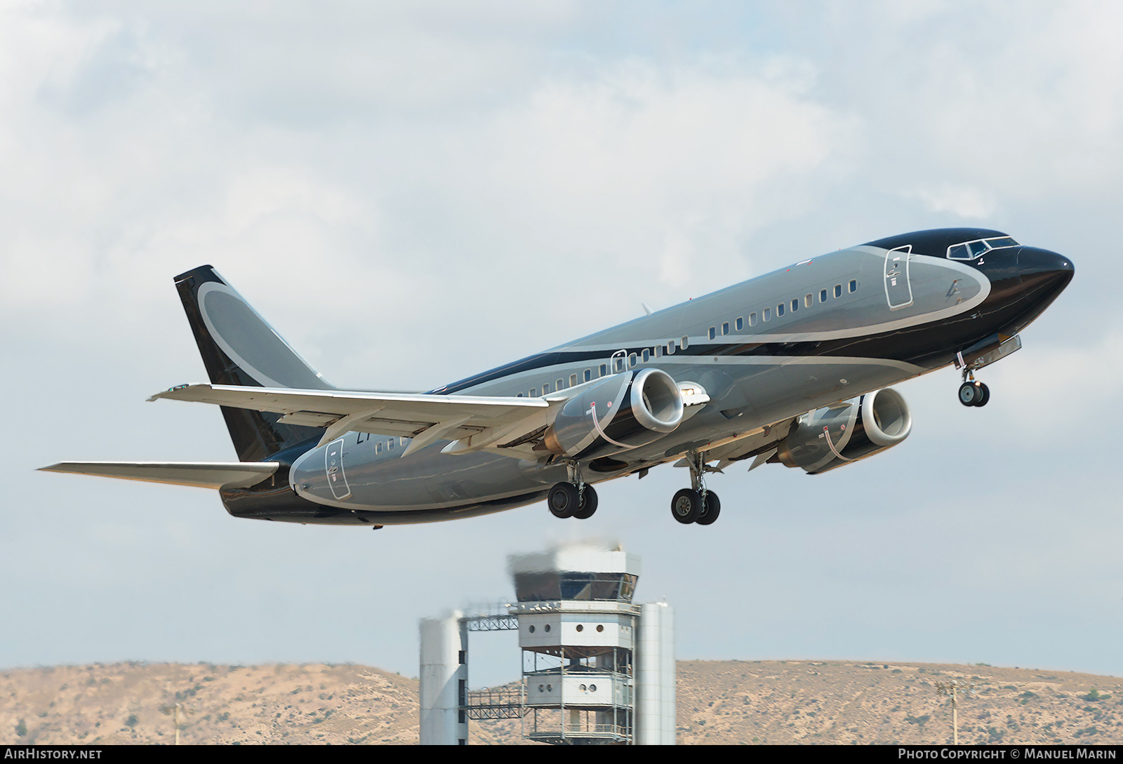 Aircraft Photo of LY-CHF | Boeing 737-31S | AirHistory.net #832639