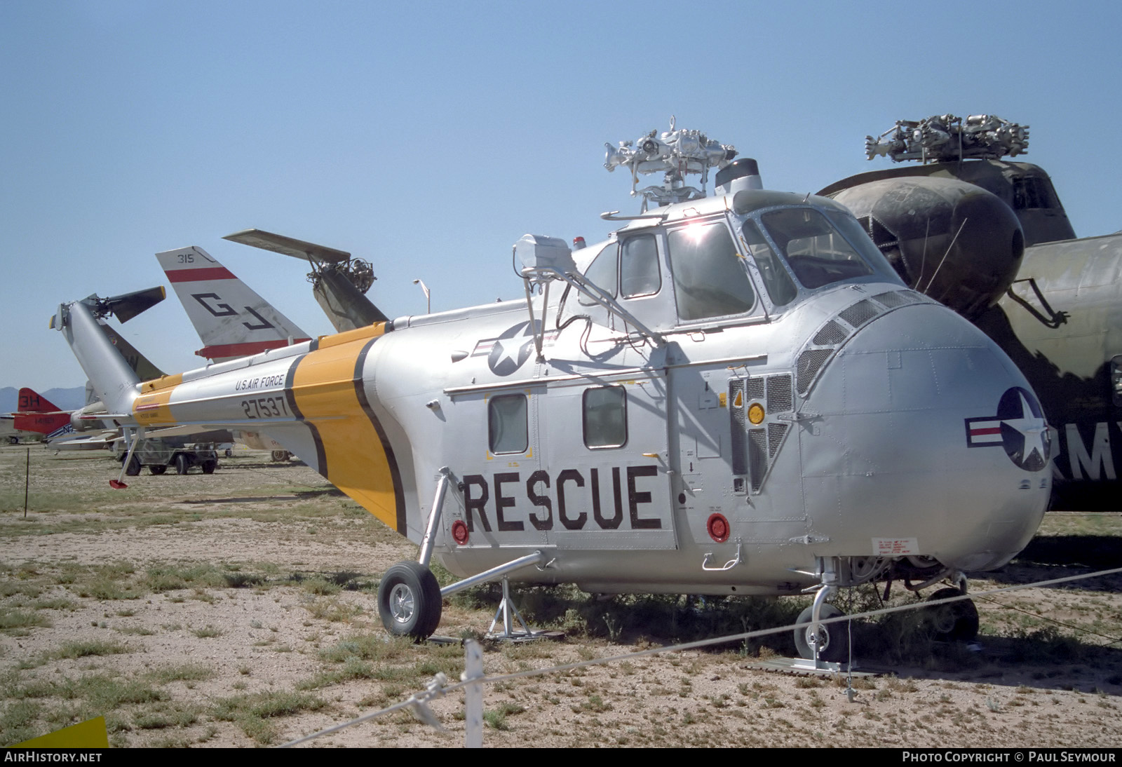 Aircraft Photo of 52-7537 / 27537 | Sikorsky HH-19B Chickasaw (S-55D) | USA - Air Force | AirHistory.net #832651