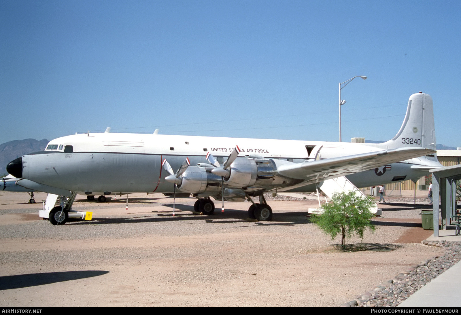 Aircraft Photo of 53-3240 / 33240 | Douglas VC-118A Liftmaster | USA - Air Force | AirHistory.net #832675
