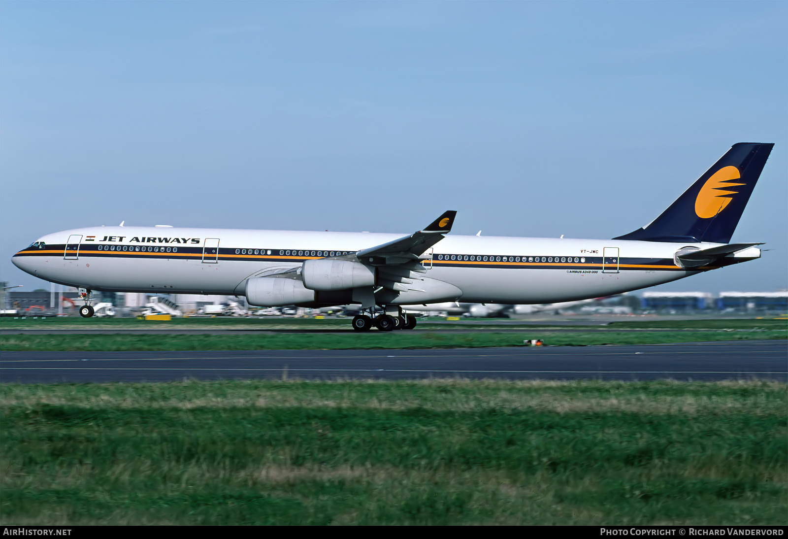 Aircraft Photo of VT-JWC | Airbus A340-313 | Jet Airways | AirHistory.net #832783