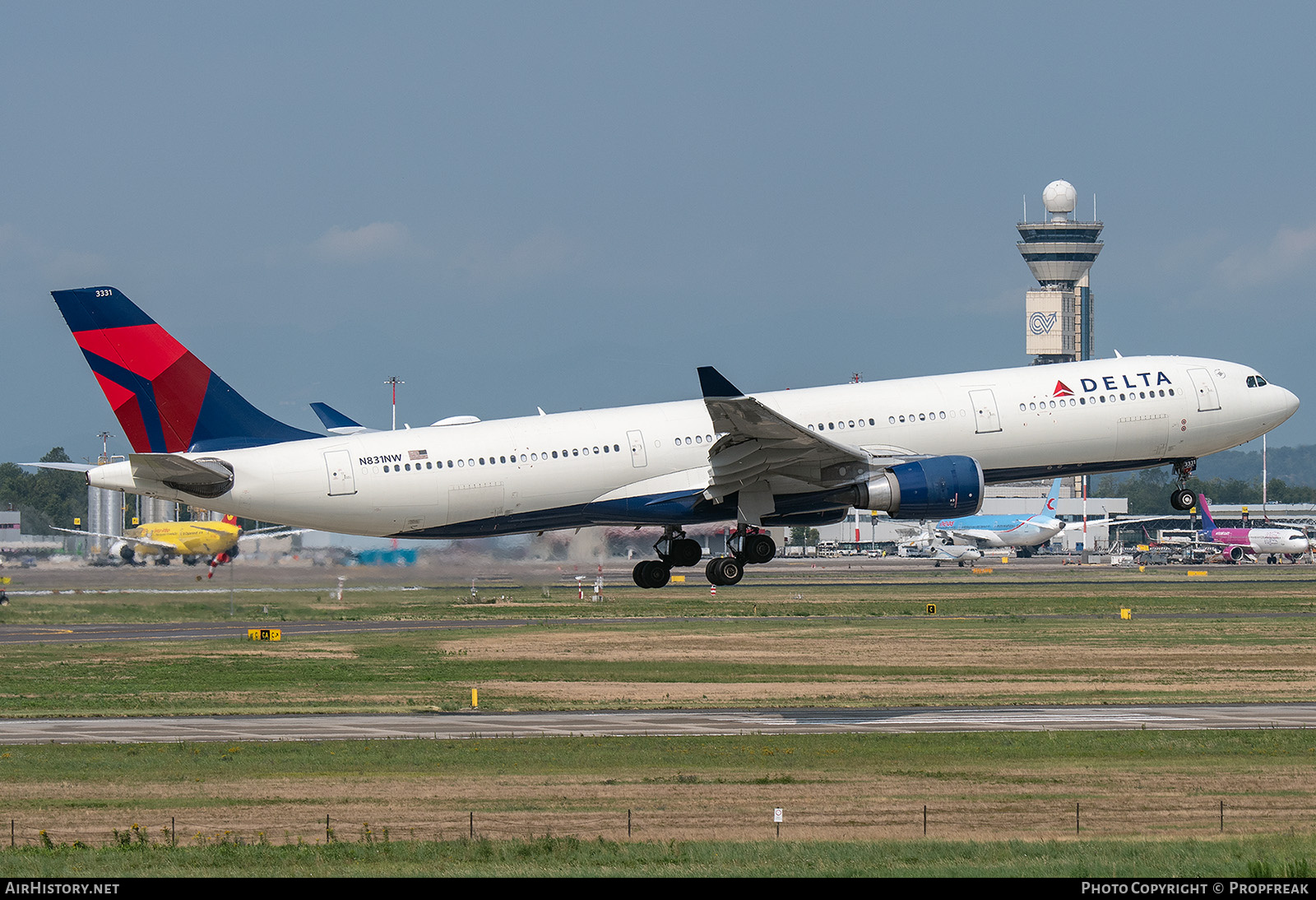 Aircraft Photo of N831NW | Airbus A330-302 | Delta Air Lines | AirHistory.net #832818