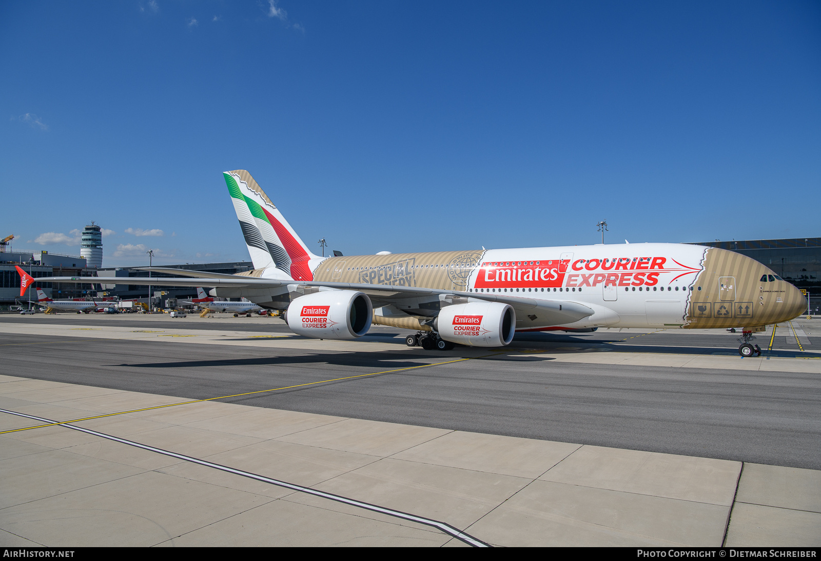 Aircraft Photo of A6-EET | Airbus A380-861 | Emirates | AirHistory.net #832846