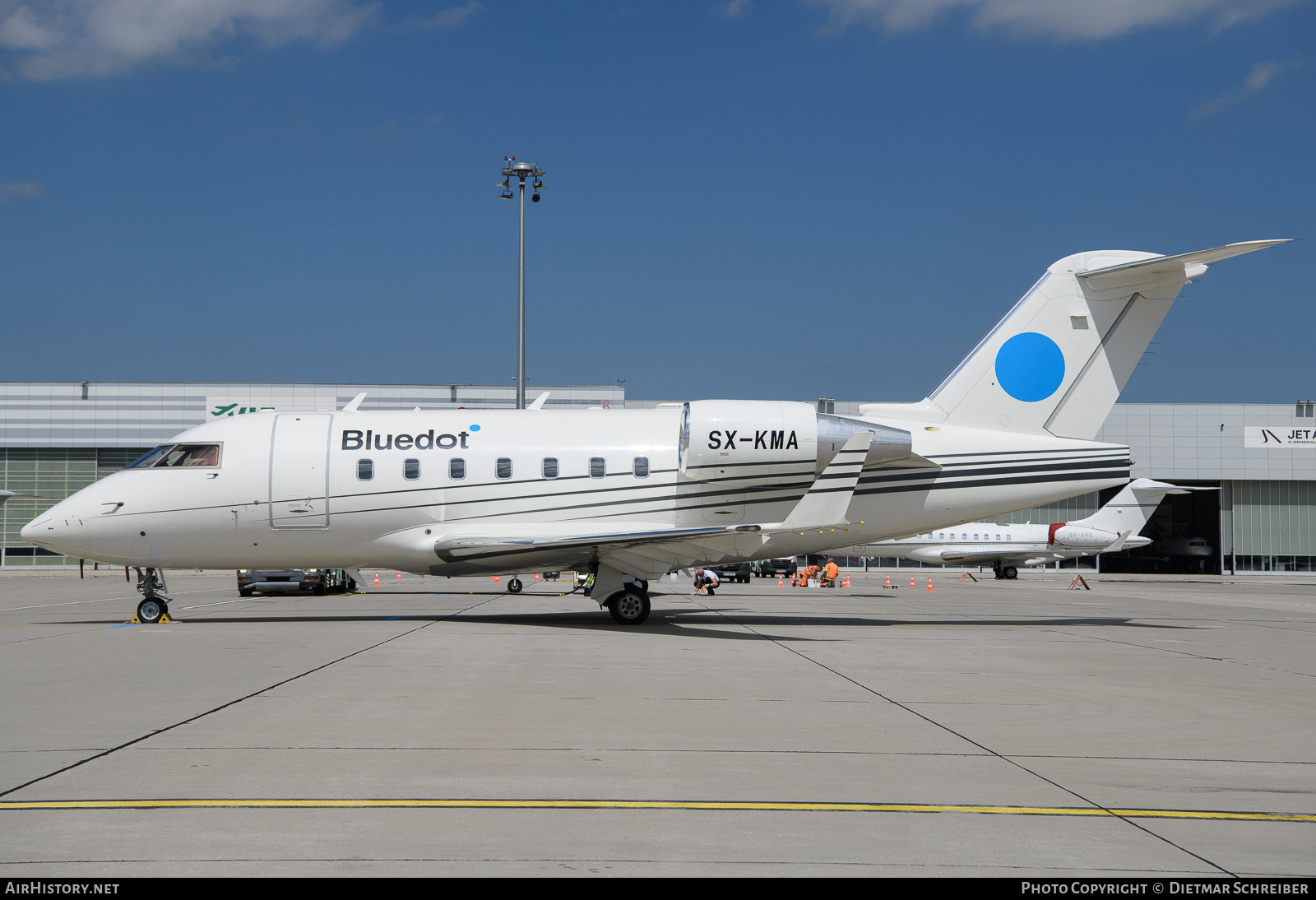 Aircraft Photo of SX-KMA | Bombardier Challenger 604 (CL-600-2B16) | Bluedot Air Charters | AirHistory.net #832860