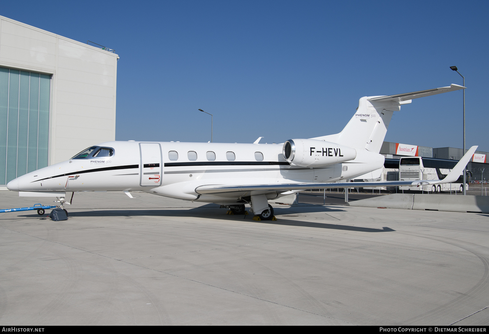 Aircraft Photo of F-HEVL | Embraer EMB-505 Phenom 300 | AirHistory.net #832888