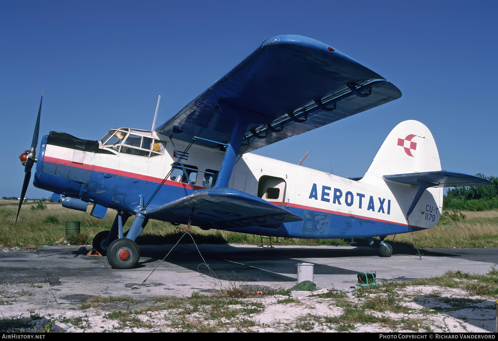 Aircraft Photo of CU-T1179 | Antonov An-2R | Aerotaxi | AirHistory.net #832942