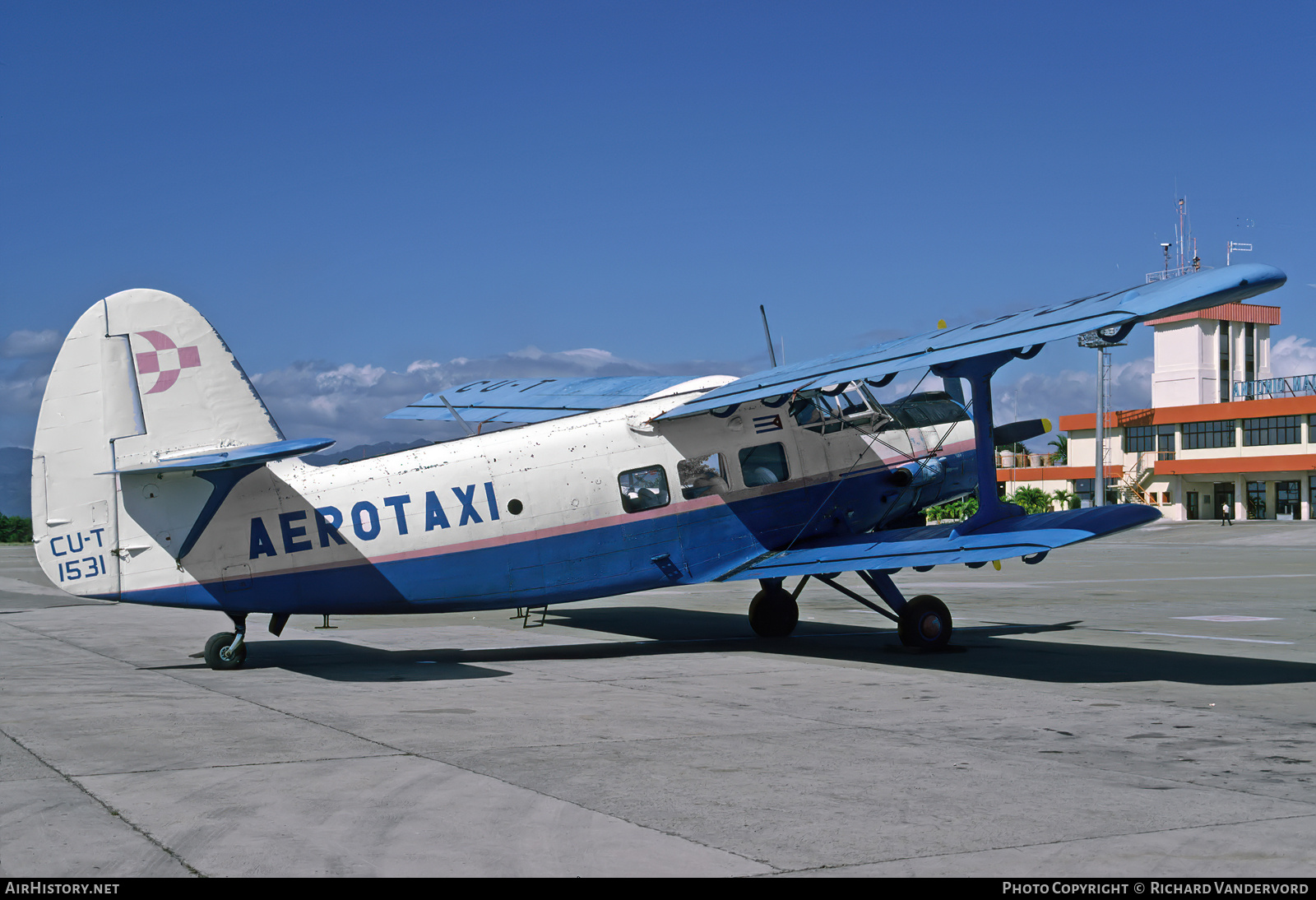 Aircraft Photo of CU-T1531 | Antonov An-2R | Aerotaxi | AirHistory.net #832946