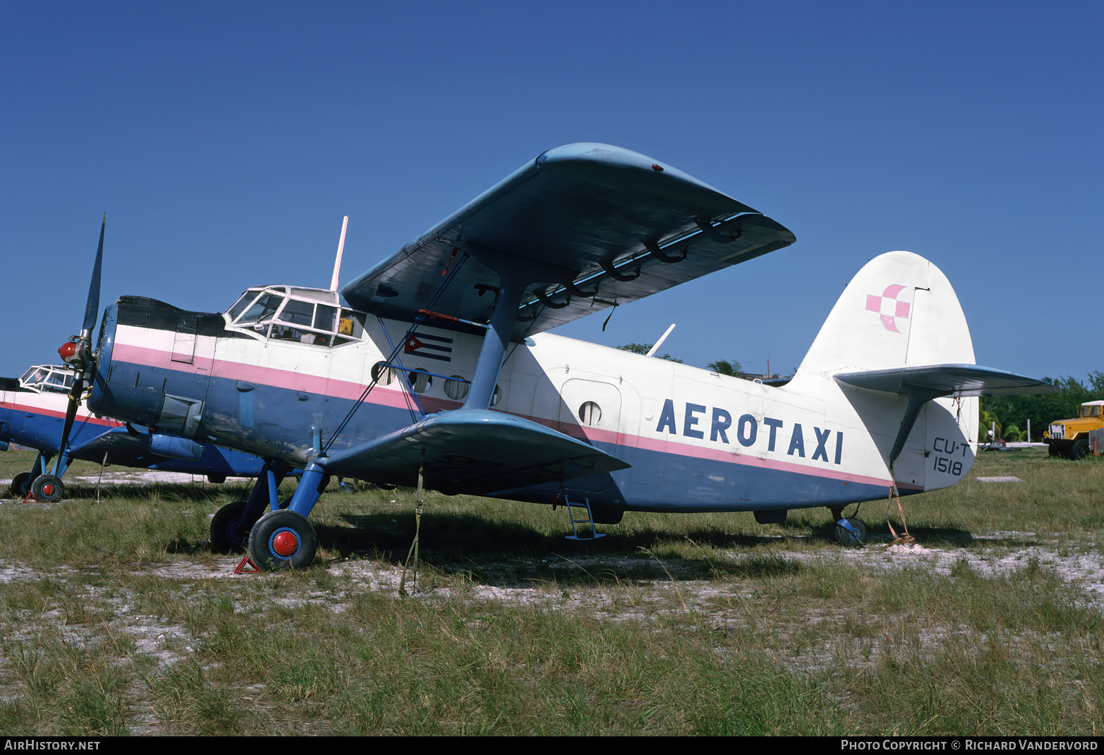Aircraft Photo of CU-T1518 | Antonov An-2P | Aerotaxi | AirHistory.net #832948