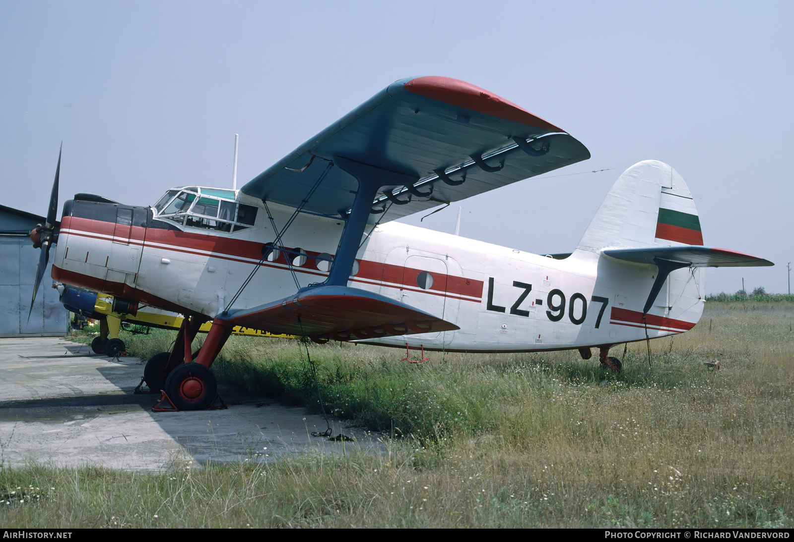 Aircraft Photo of LZ-907 | Antonov An-2 | AirHistory.net #833099