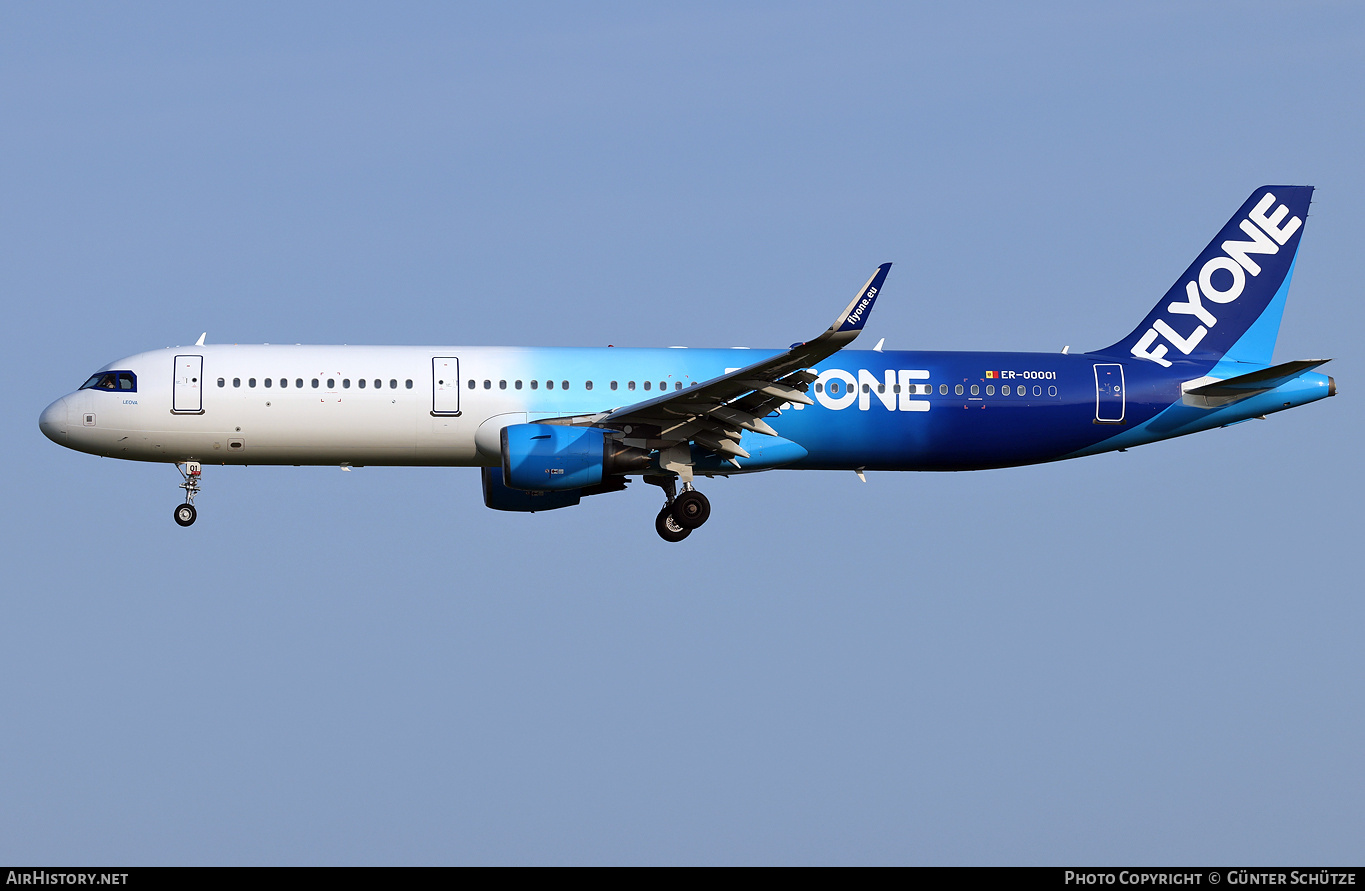 Aircraft Photo of ER-00001 | Airbus A321-211 | FlyOne | AirHistory.net #833153