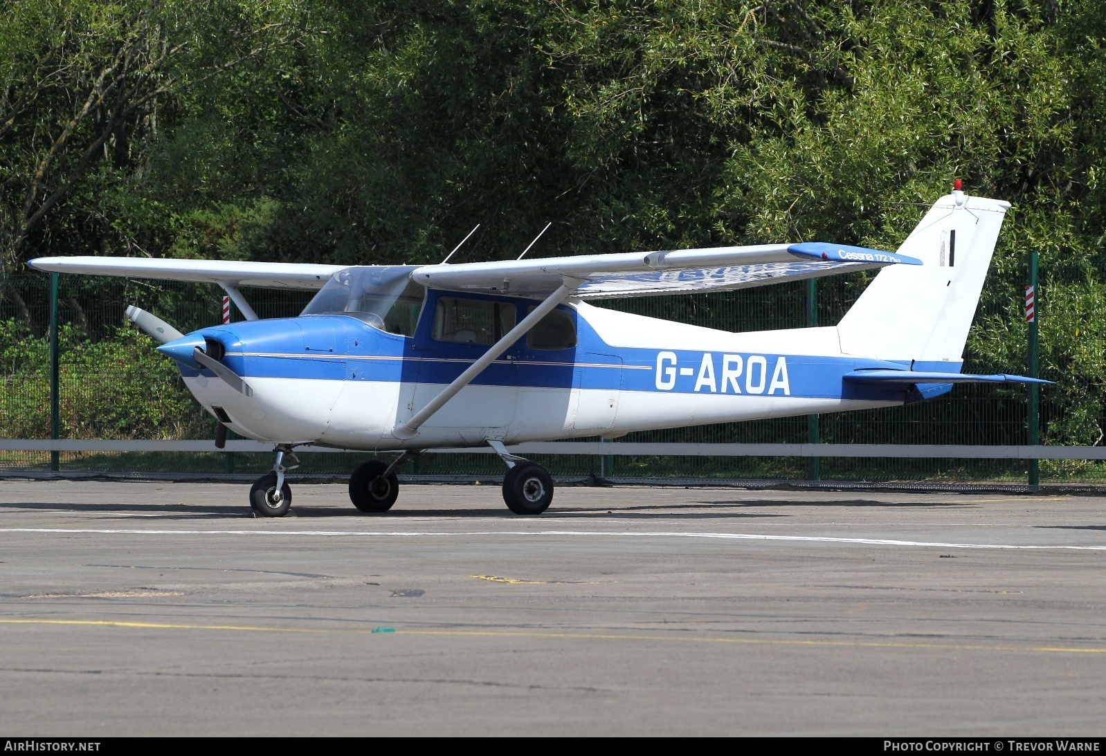 Aircraft Photo of G-AROA | Cessna 172B | AirHistory.net #833156