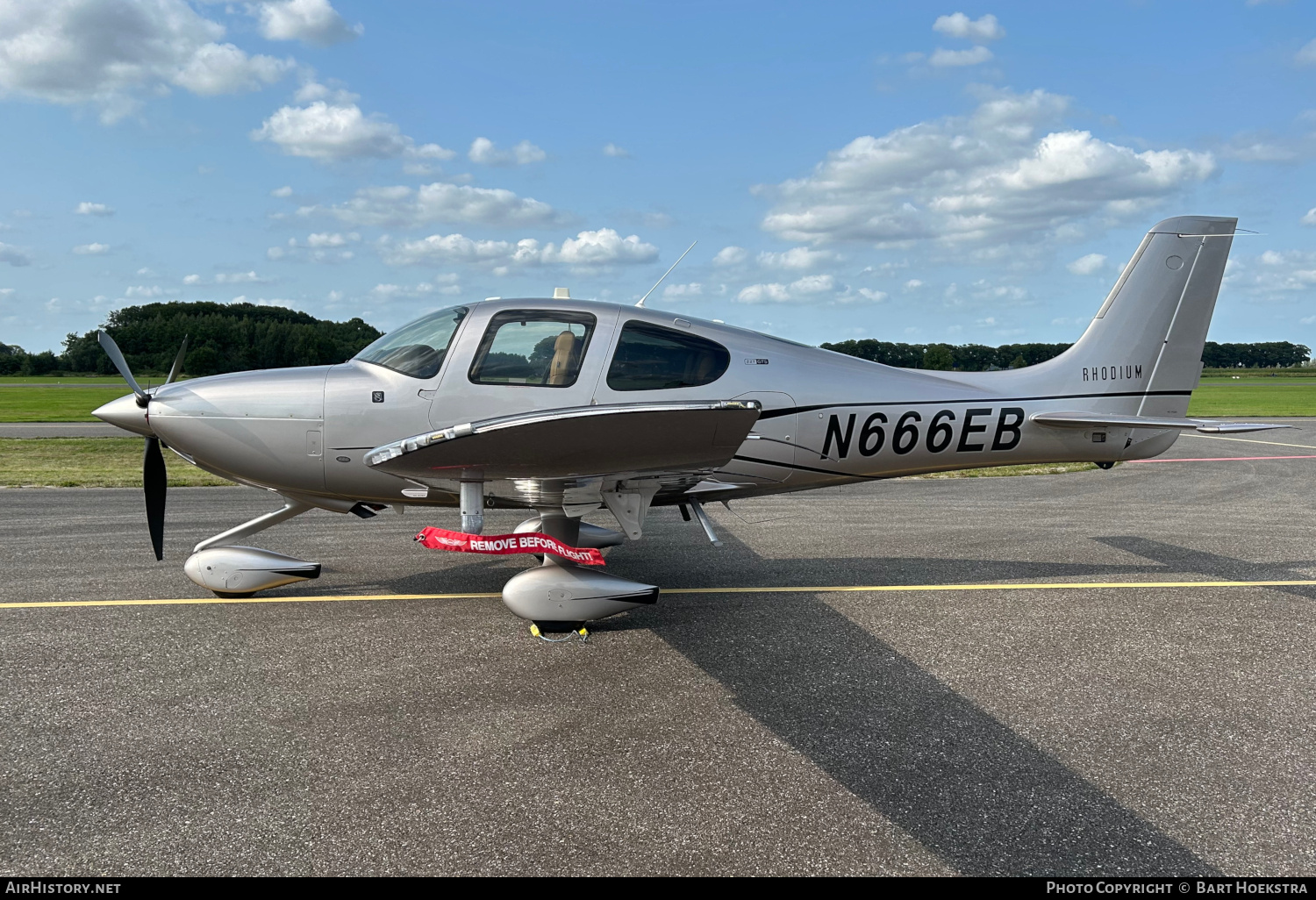 Aircraft Photo of N666EB | Cirrus SR-22T G6-GTS Rhodium | AirHistory.net #833159