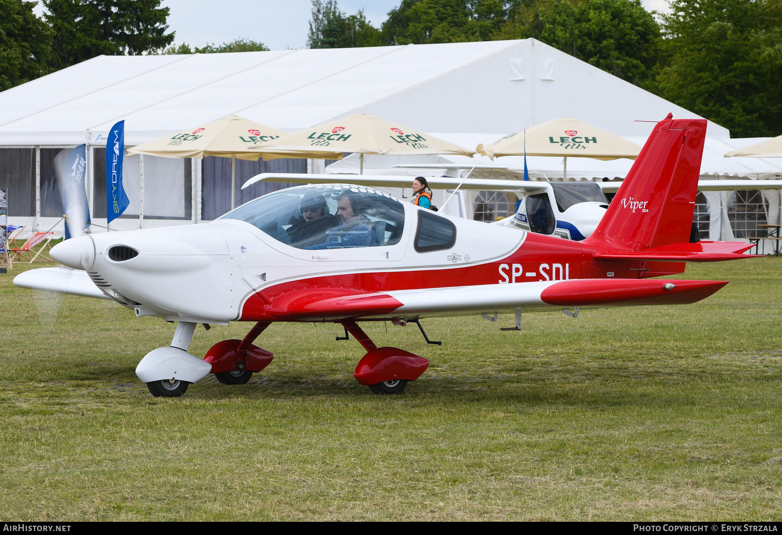 Aircraft Photo of SP-SDL | TomarkAero Viper SD4 | AirHistory.net #833194