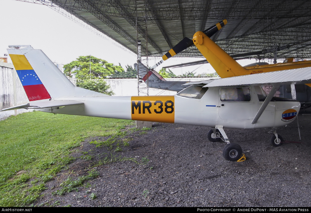 Aircraft Photo of YV-E-MR38 | Cessna 150G | CIAC - Centro de Instrucción de Aeronáutica Civil | AirHistory.net #833301
