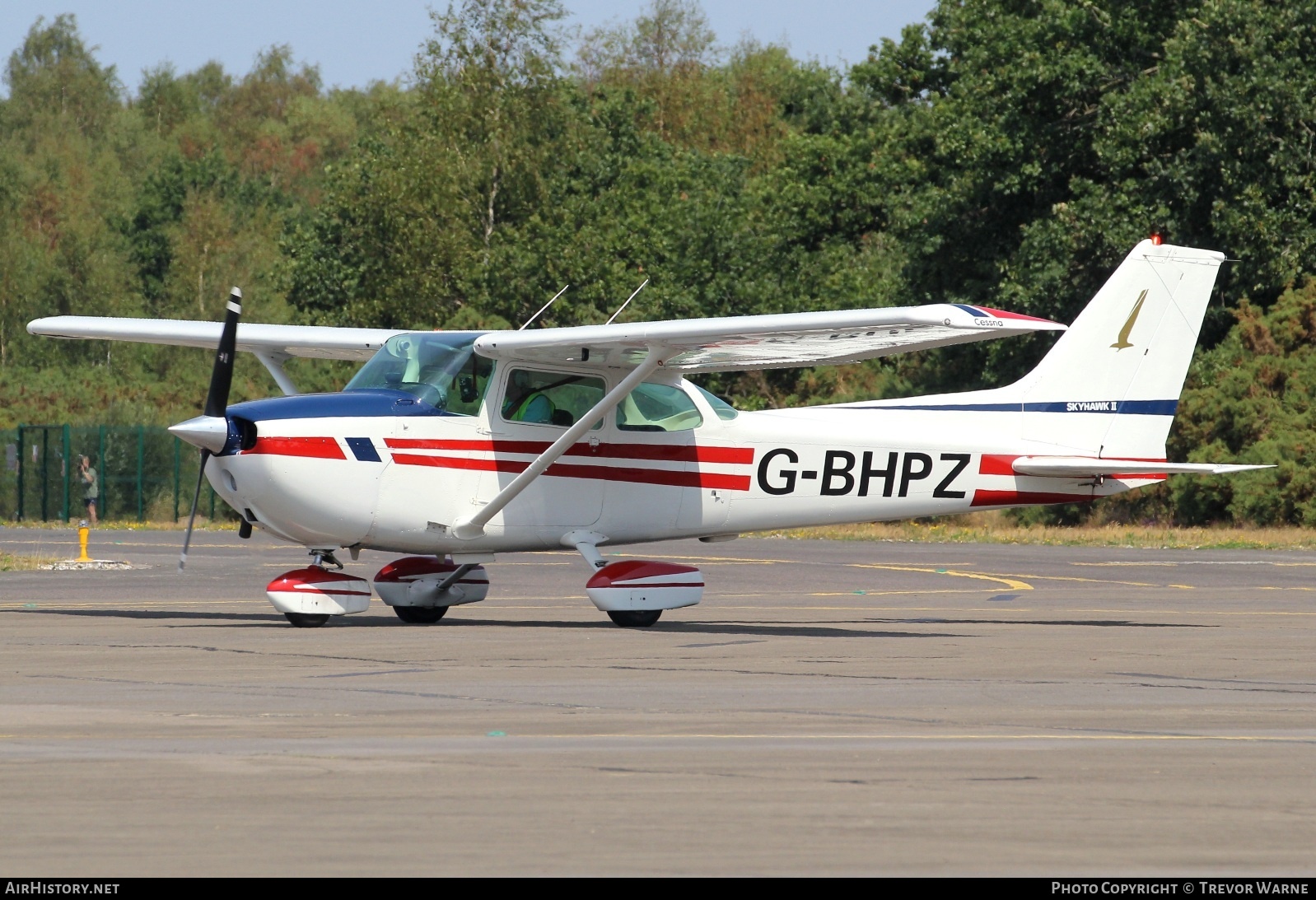 Aircraft Photo of G-BHPZ | Cessna 172N Skyhawk 100 II | AirHistory.net #833309