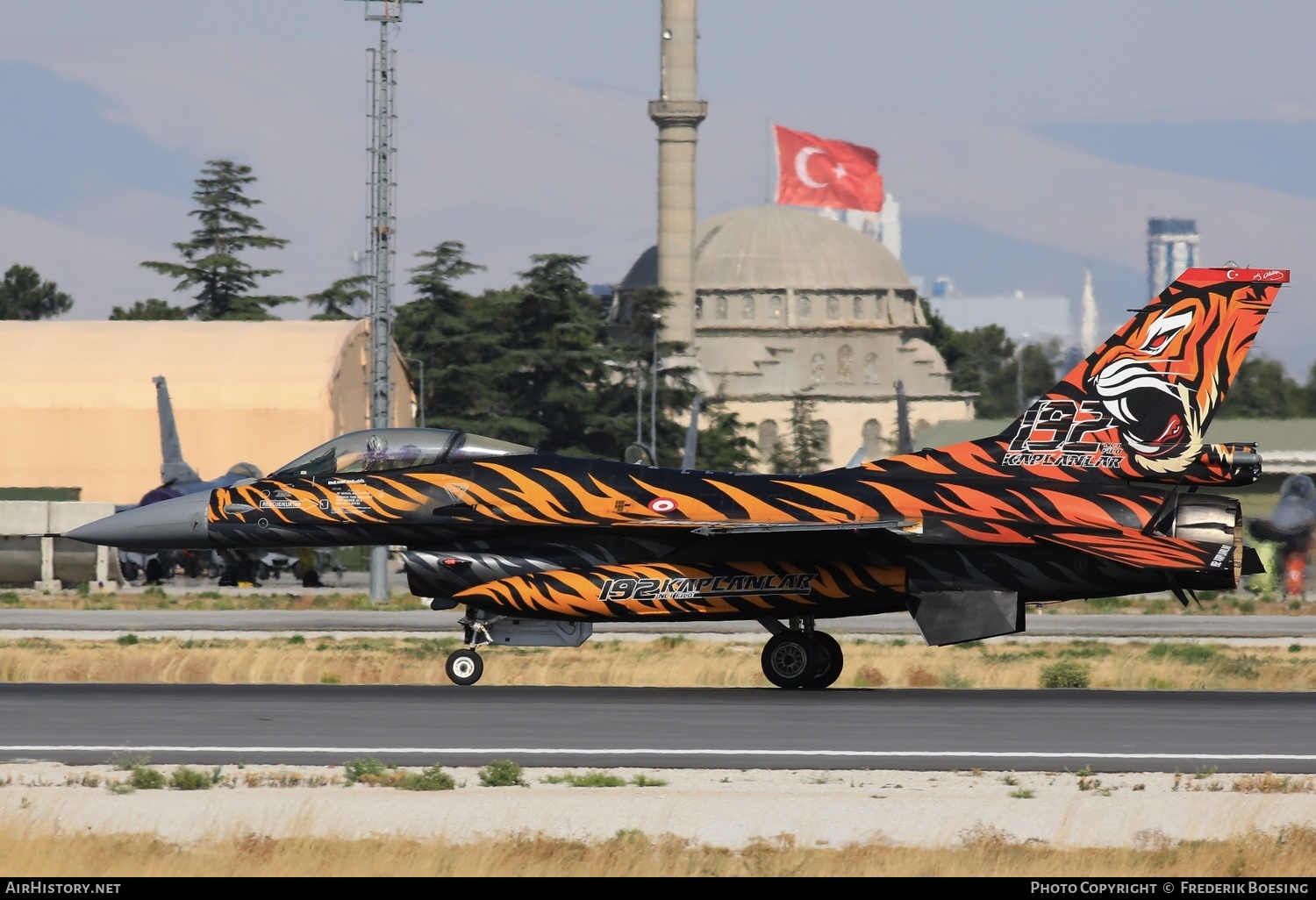 Aircraft Photo of 92-0014 | Lockheed F-16CG Fighting Falcon | Turkey - Air Force | AirHistory.net #833315