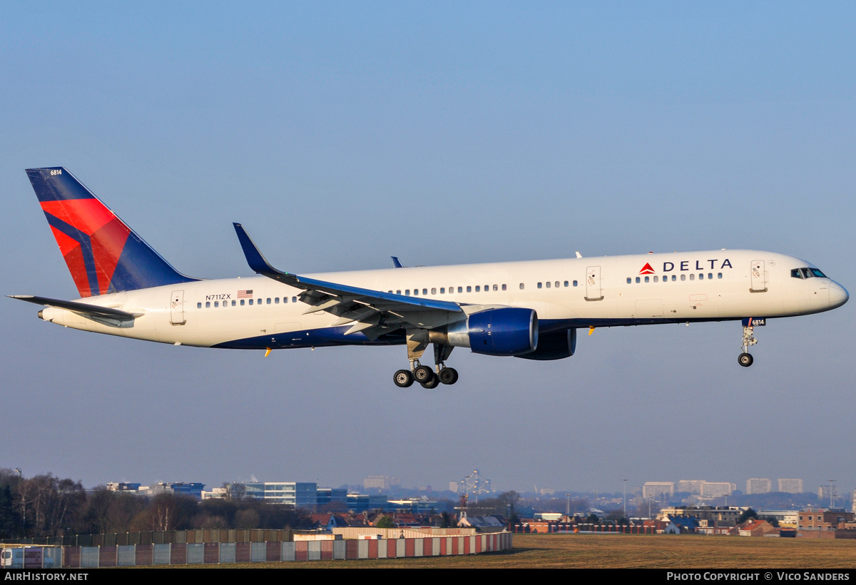 Aircraft Photo of N711ZX | Boeing 757-231 | Delta Air Lines | AirHistory.net #833427
