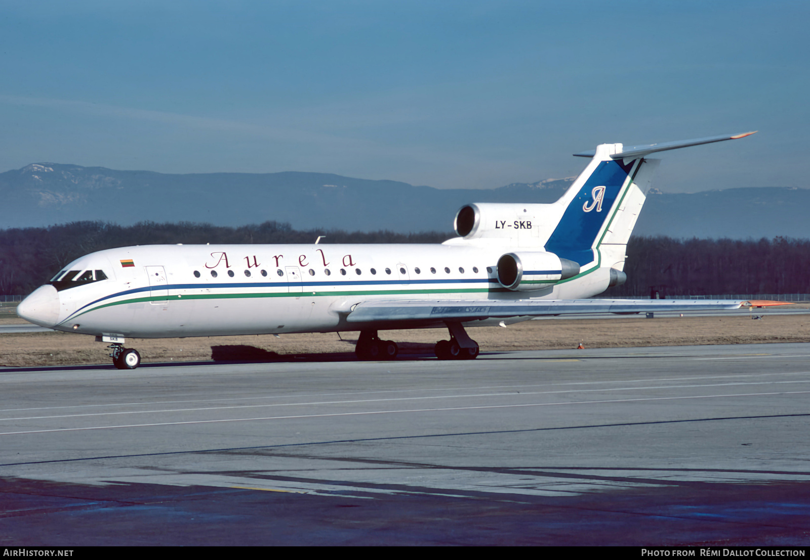Aircraft Photo of LY-SKB | Yakovlev Yak-42D | Aurela | AirHistory.net #833502
