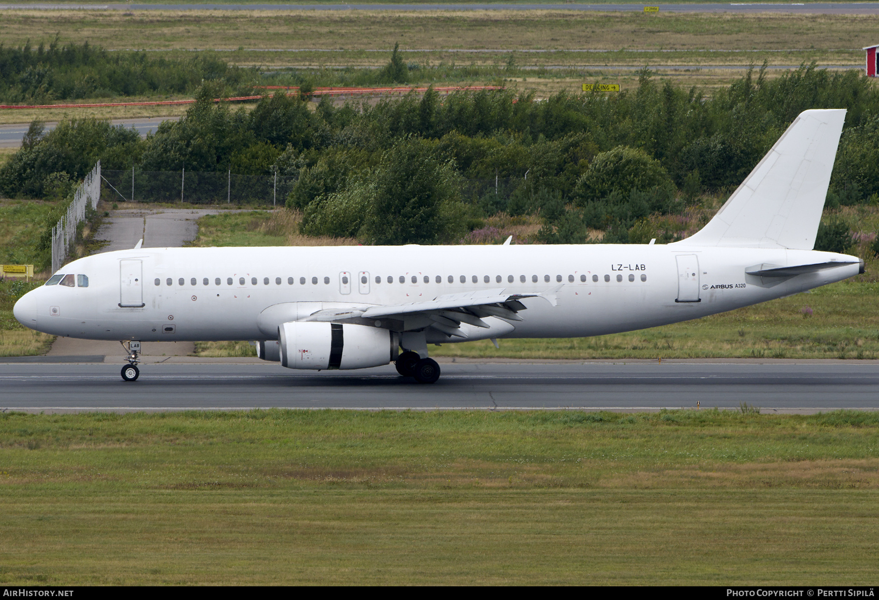 Aircraft Photo of LZ-LAB | Airbus A320-231 | AirHistory.net #833536