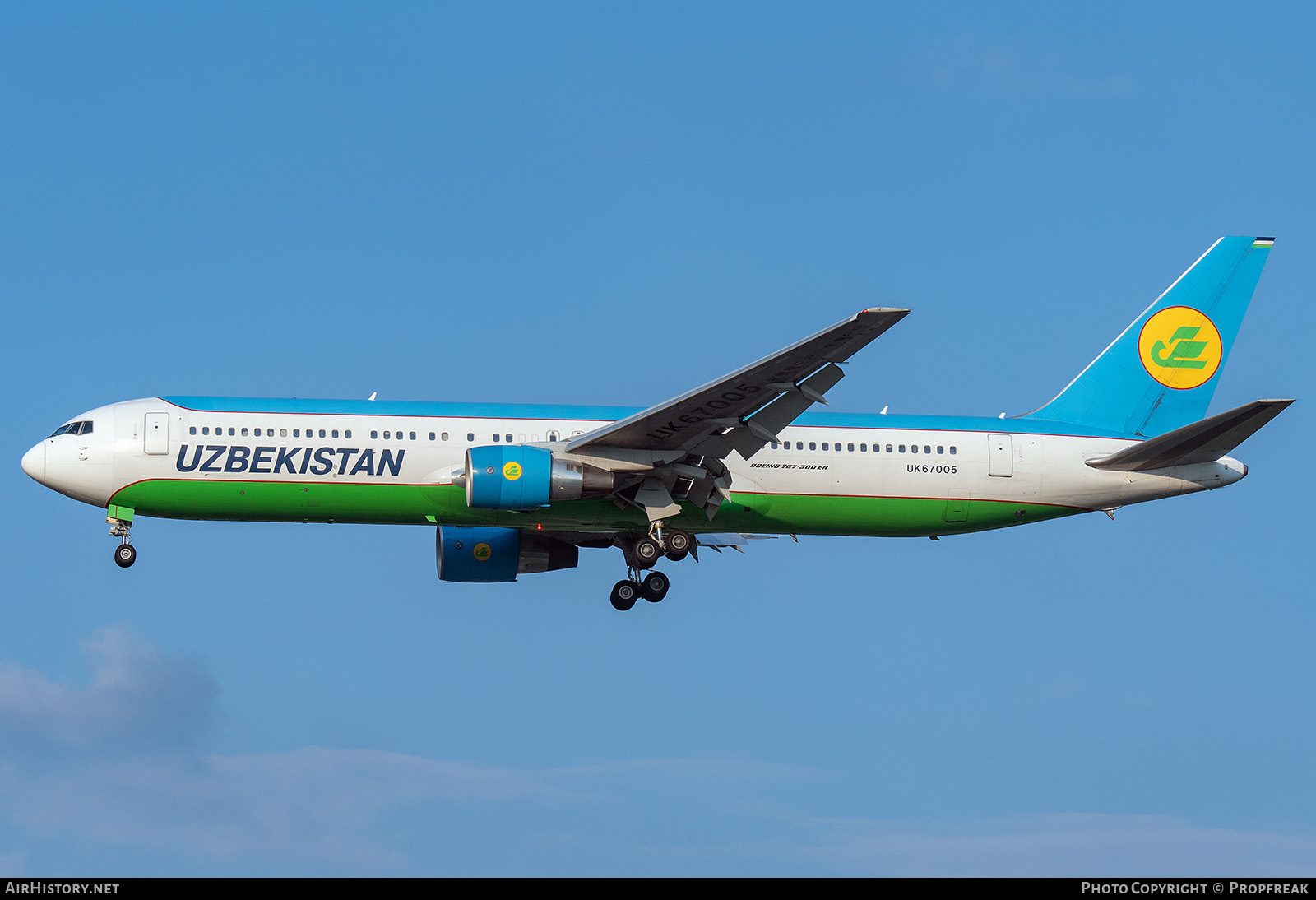 Aircraft Photo of UK67005 | Boeing 767-33P/ER | Uzbekistan Airways | AirHistory.net #833575