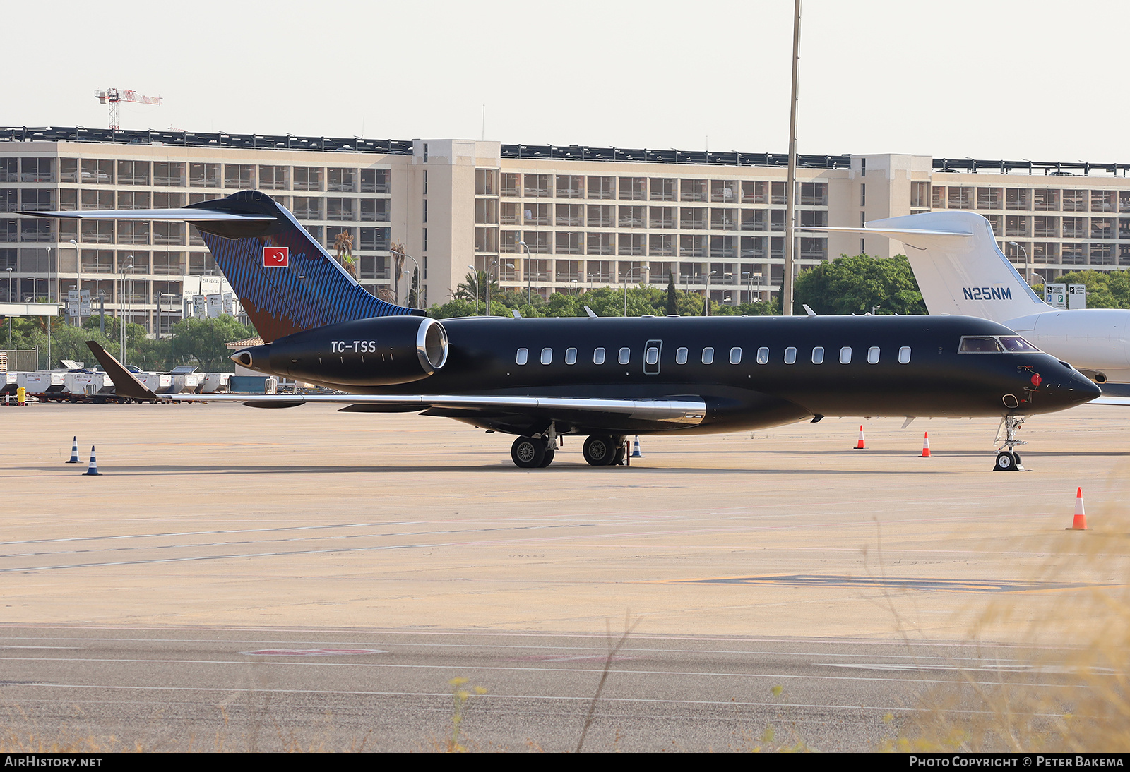 Aircraft Photo of TC-TSS | Bombardier Global Express XRS (BD-700-1A10) | AirHistory.net #833647