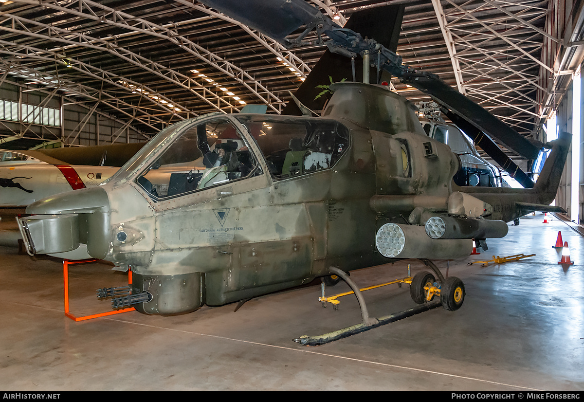 Aircraft Photo of 71-21018 / 21018 | Bell AH-1S Cobra (209) | USA - Army | AirHistory.net #833739