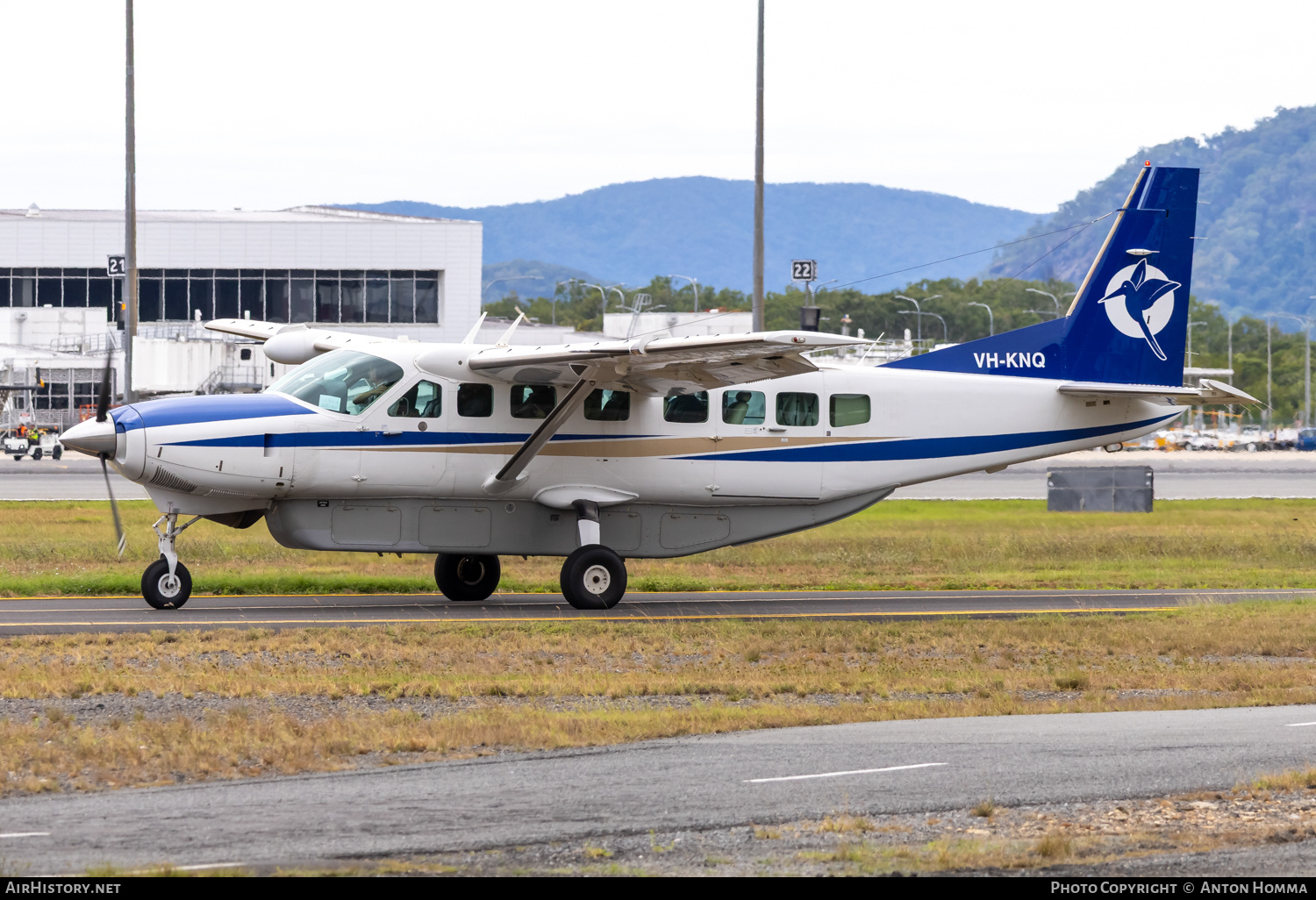 Aircraft Photo of VH-KNQ | Cessna 208B Grand Caravan | Hinterland Aviation | AirHistory.net #833979
