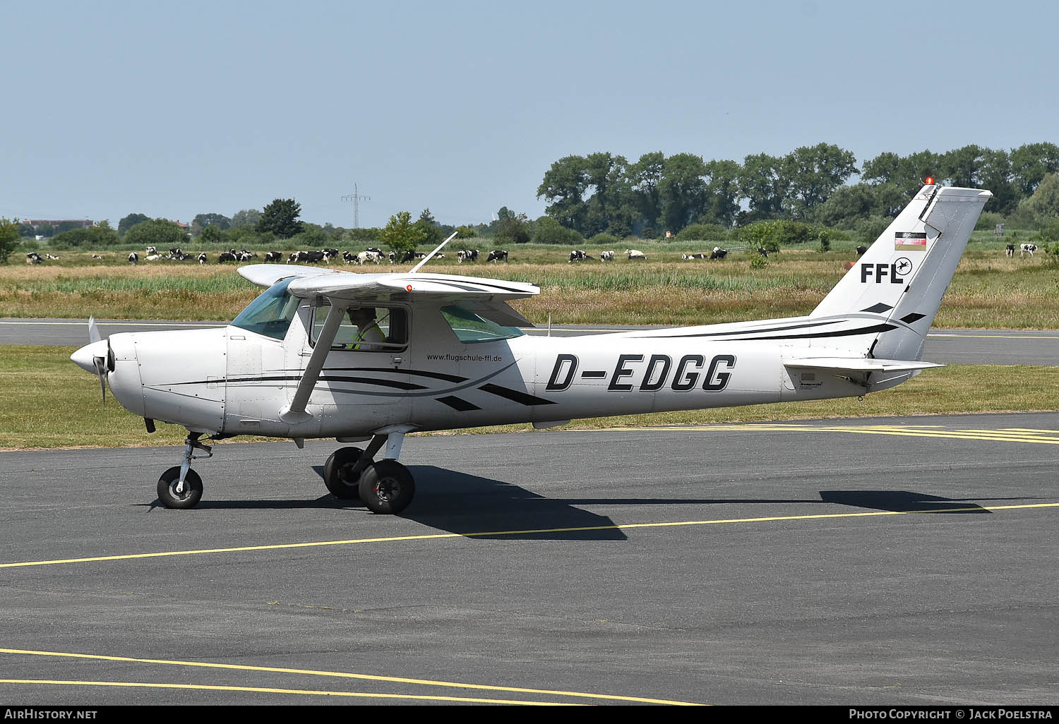 Aircraft Photo of D-EDGG | Reims F152 | FFL Flugschule | AirHistory.net #834001