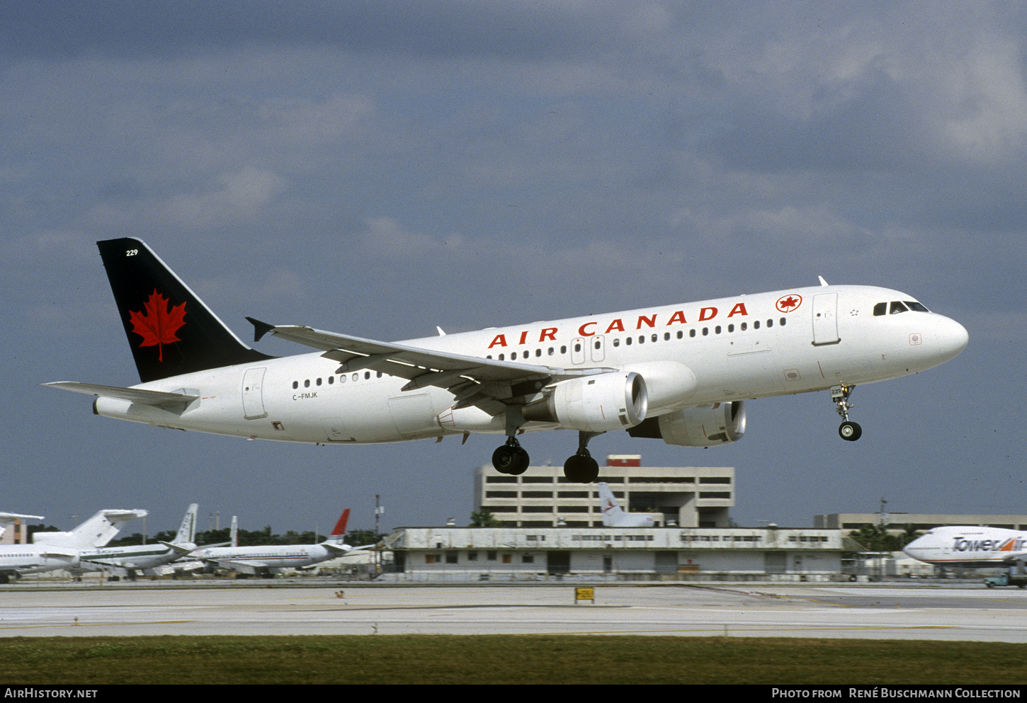 Aircraft Photo of C-FMJK | Airbus A320-211 | Air Canada | AirHistory.net #834242