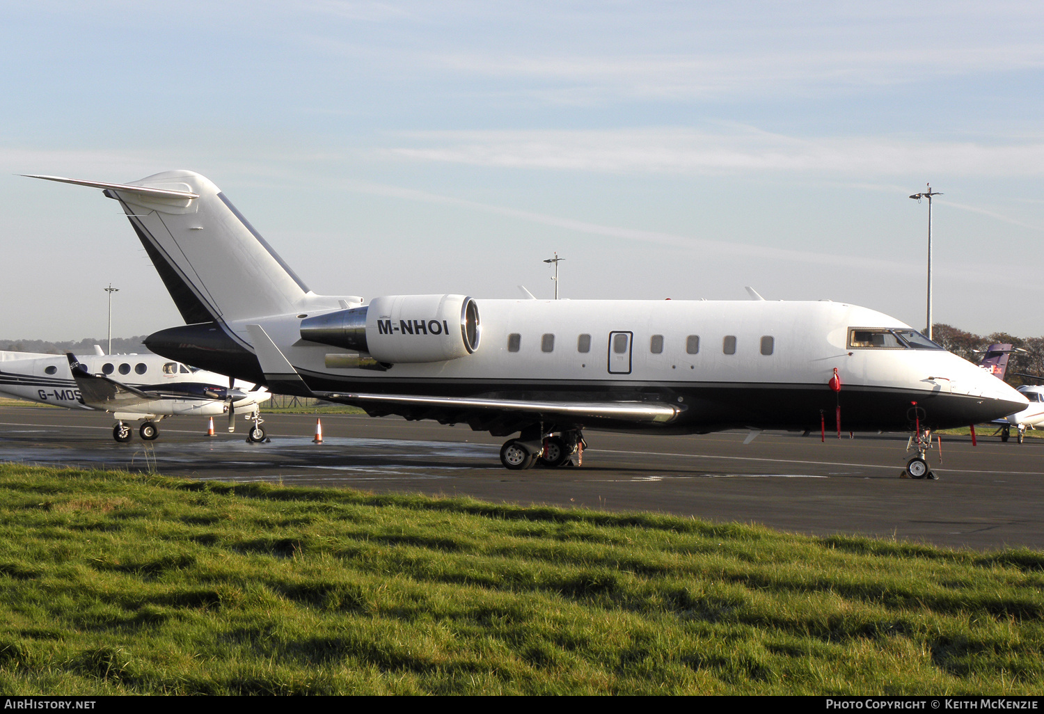 Aircraft Photo of M-NHOI | Bombardier Challenger 605 (CL-600-2B16) | AirHistory.net #834405