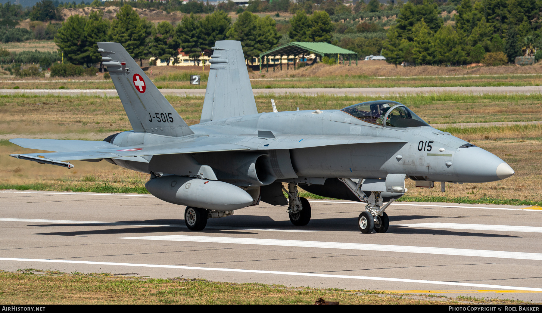 Aircraft Photo of J-5015 | McDonnell Douglas F/A-18C Hornet | Switzerland - Air Force | AirHistory.net #834498