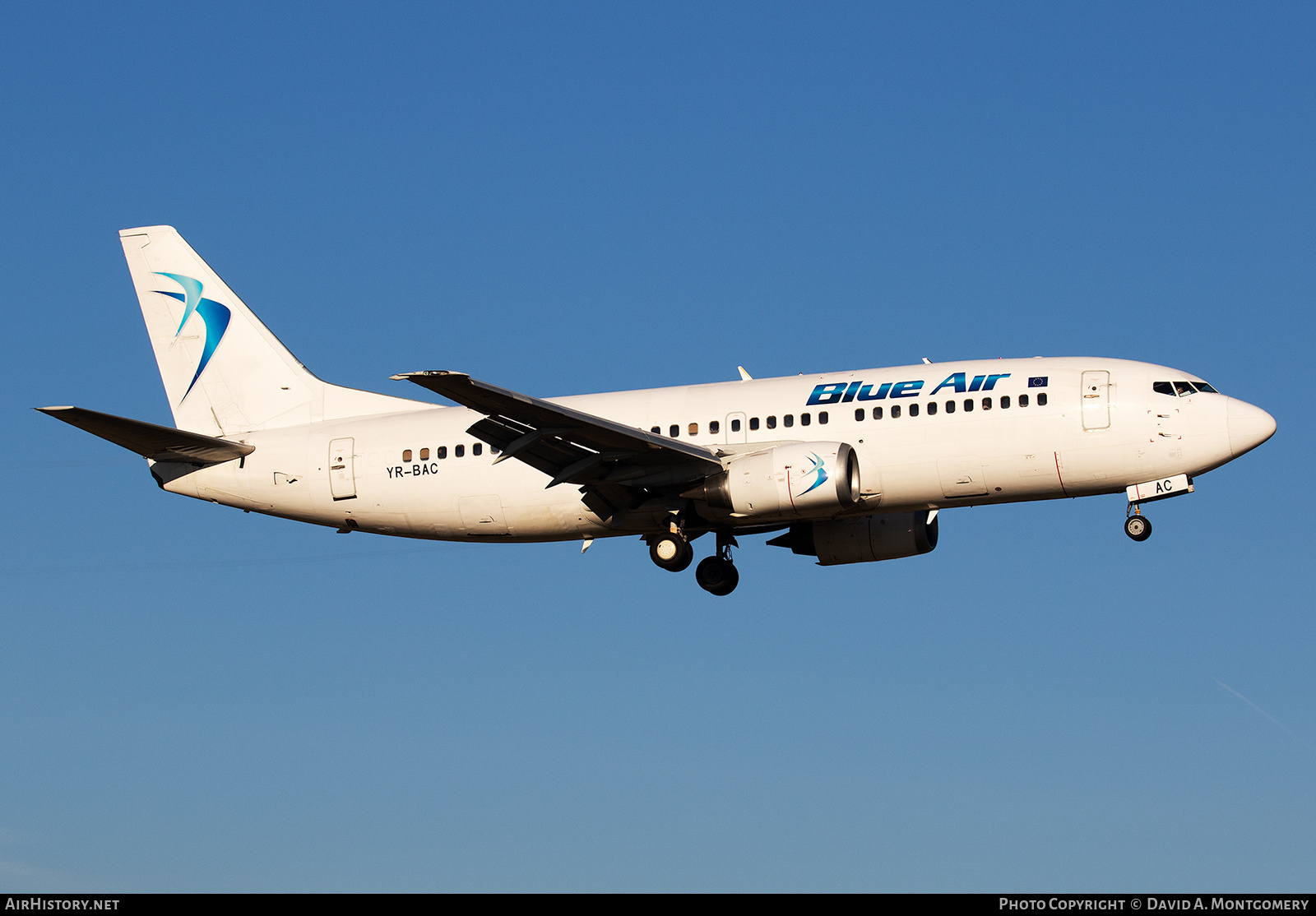 Aircraft Photo of YR-BAC | Boeing 737-377 | Blue Air | AirHistory.net #834514